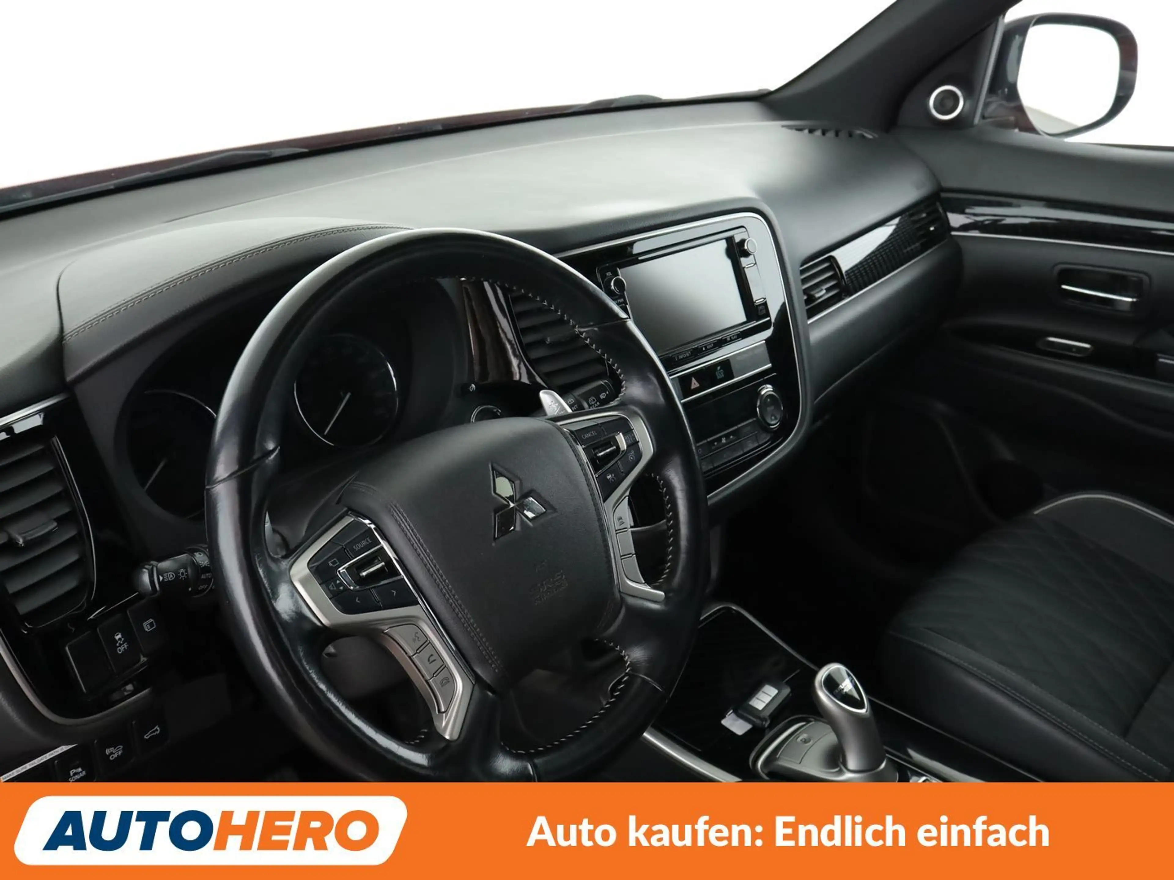 Mitsubishi Outlander 2.4 PHEV Top 4WD — photo 11