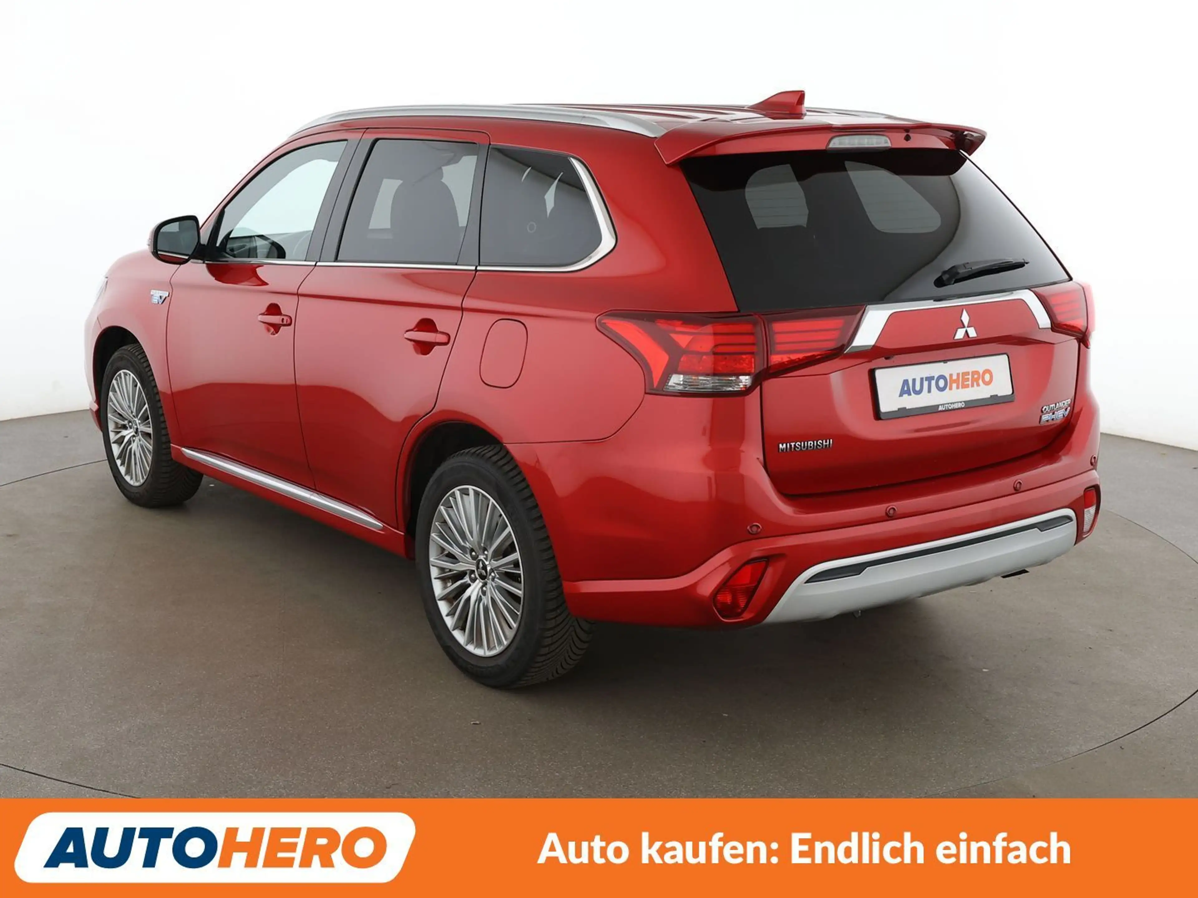 Mitsubishi Outlander 2.4 PHEV Top 4WD — photo 4