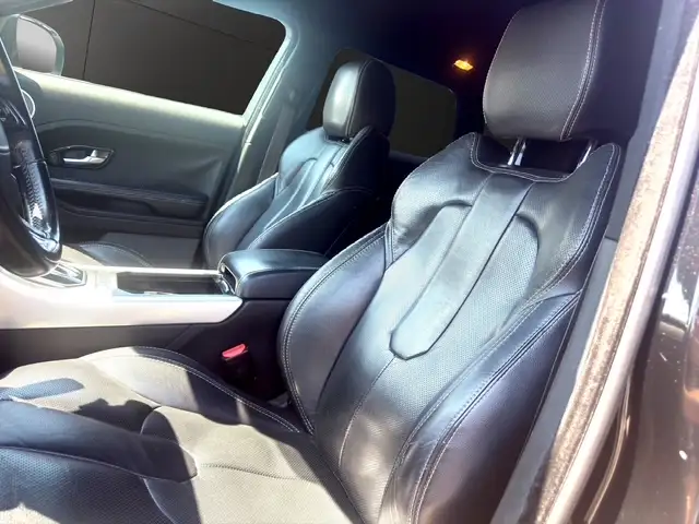 Land Rover Range Rover Evoque view 7