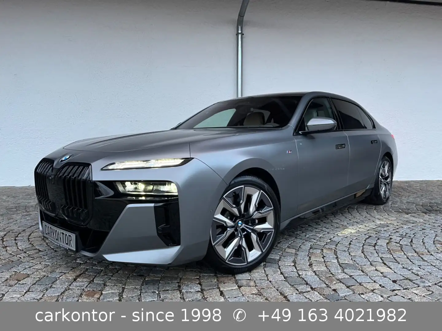 BMW i7 xDr 60 *M SPORT PRO*LOUNGE SEAT*B&W DI*LUSSO* Gris - 2