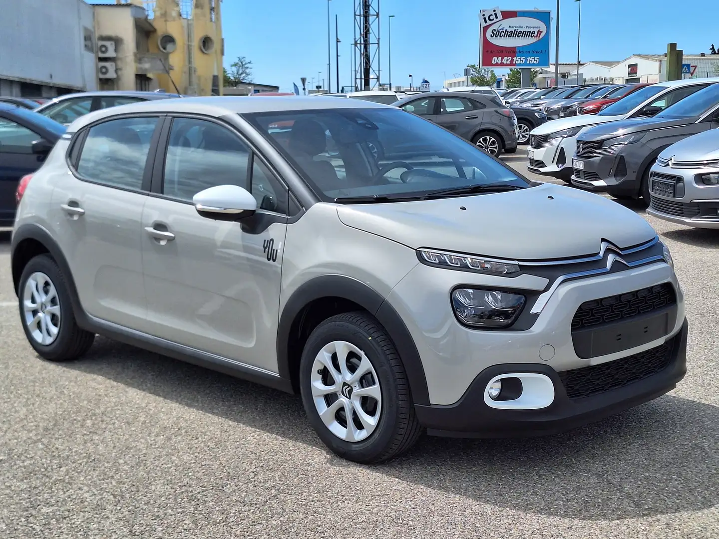 Citroen C3 PureTech 83 ch BVM5 You Beige - 2