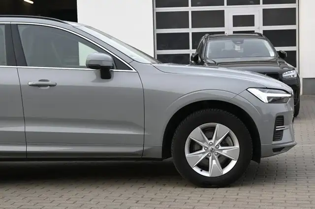 Volvo XC60 view 9