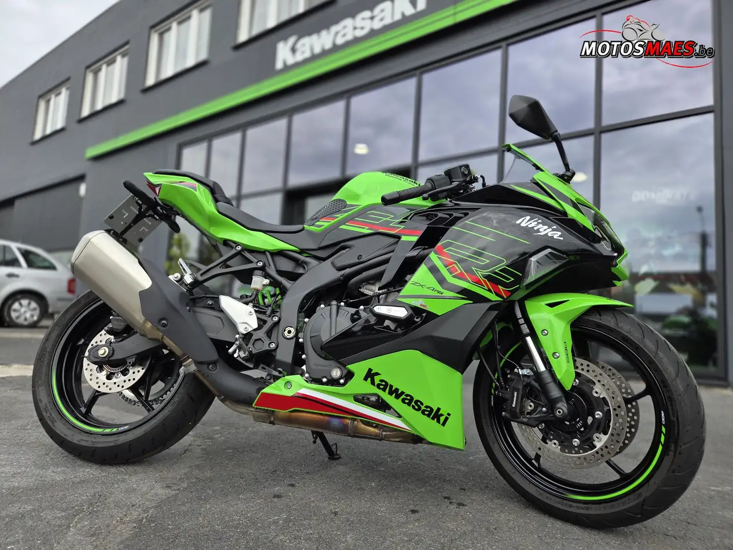 Kawasaki Ninja ZX-4RR Vert - 1