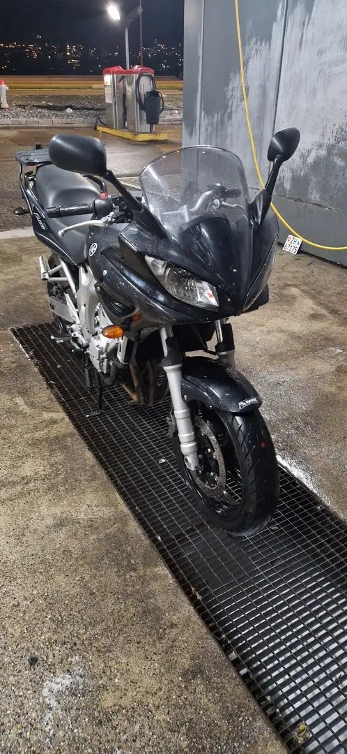 Yamaha FZ 6 Fazer Schwarz - 2