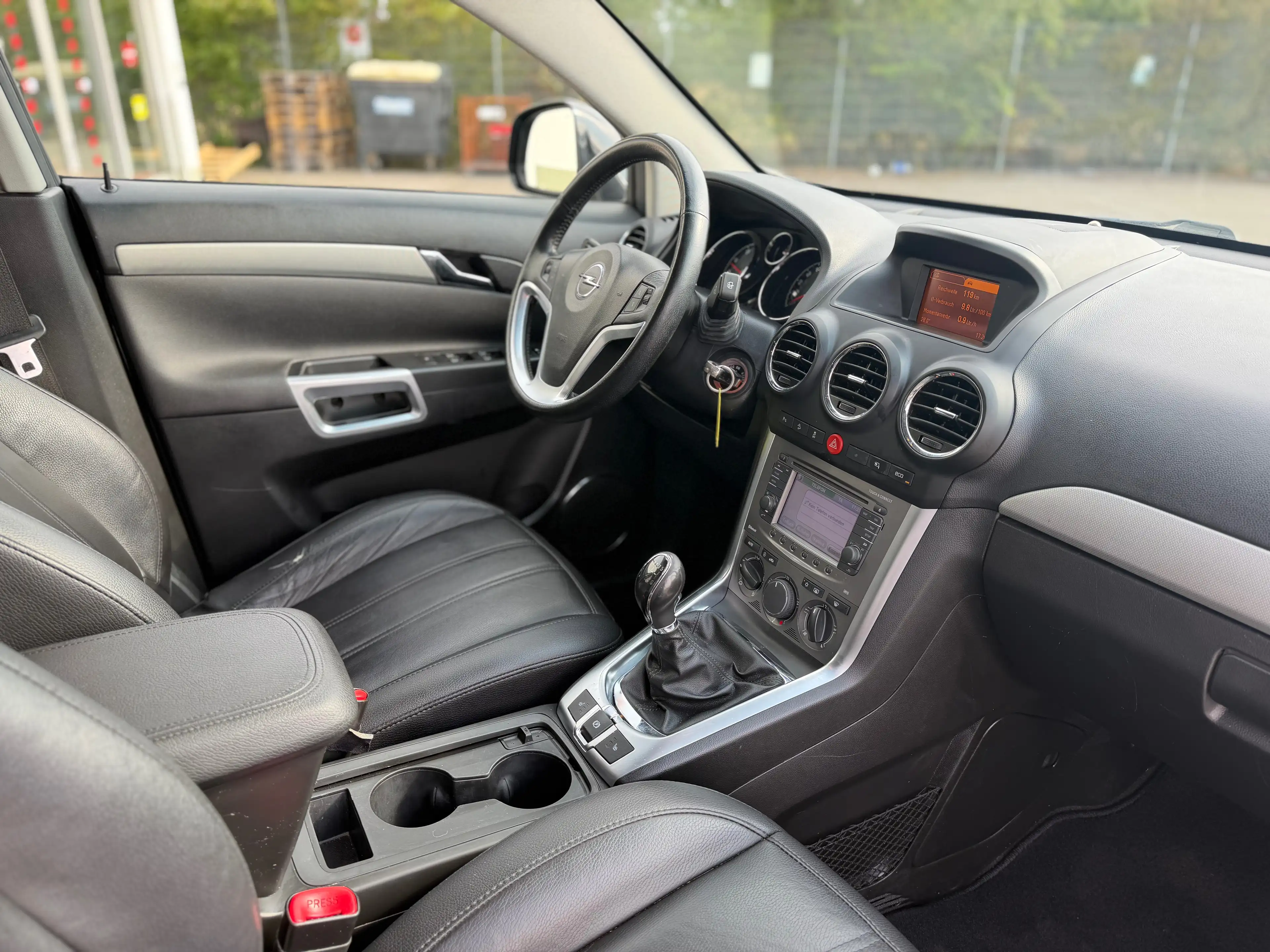 Opel Antara Cosmo 4x4 — photo 4