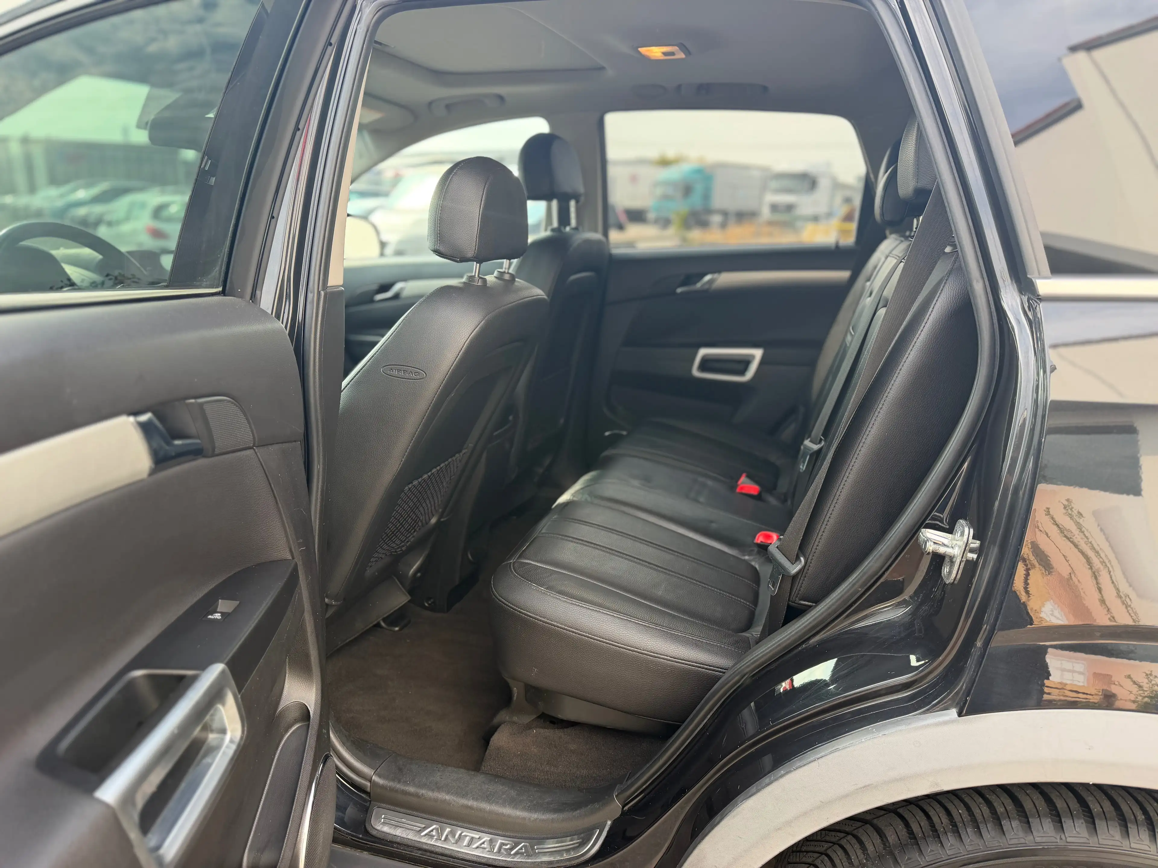 Opel Antara Cosmo 4x4 — photo 6