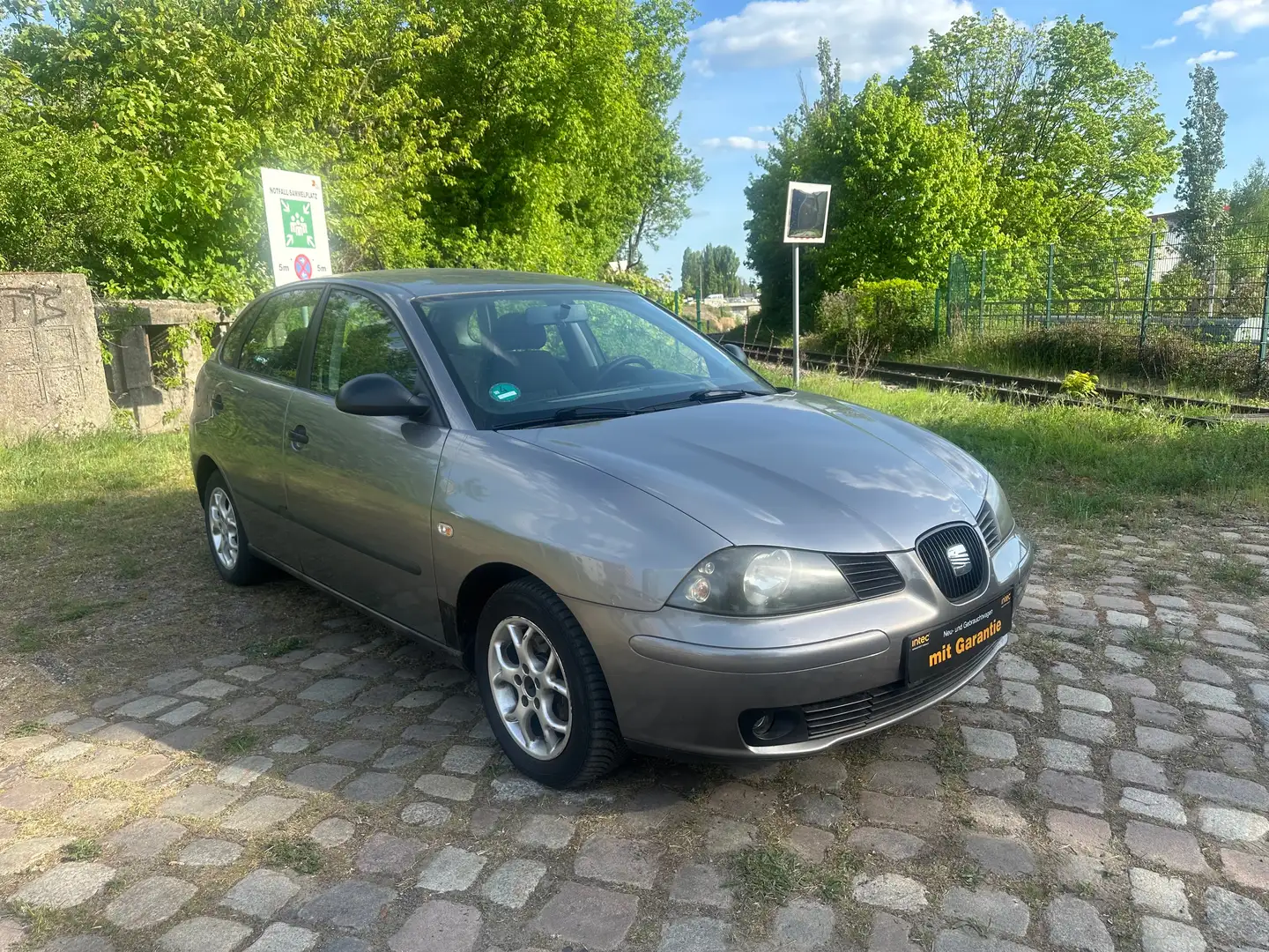 SEAT Ibiza 1.4 16V Sport Золотистый - 2