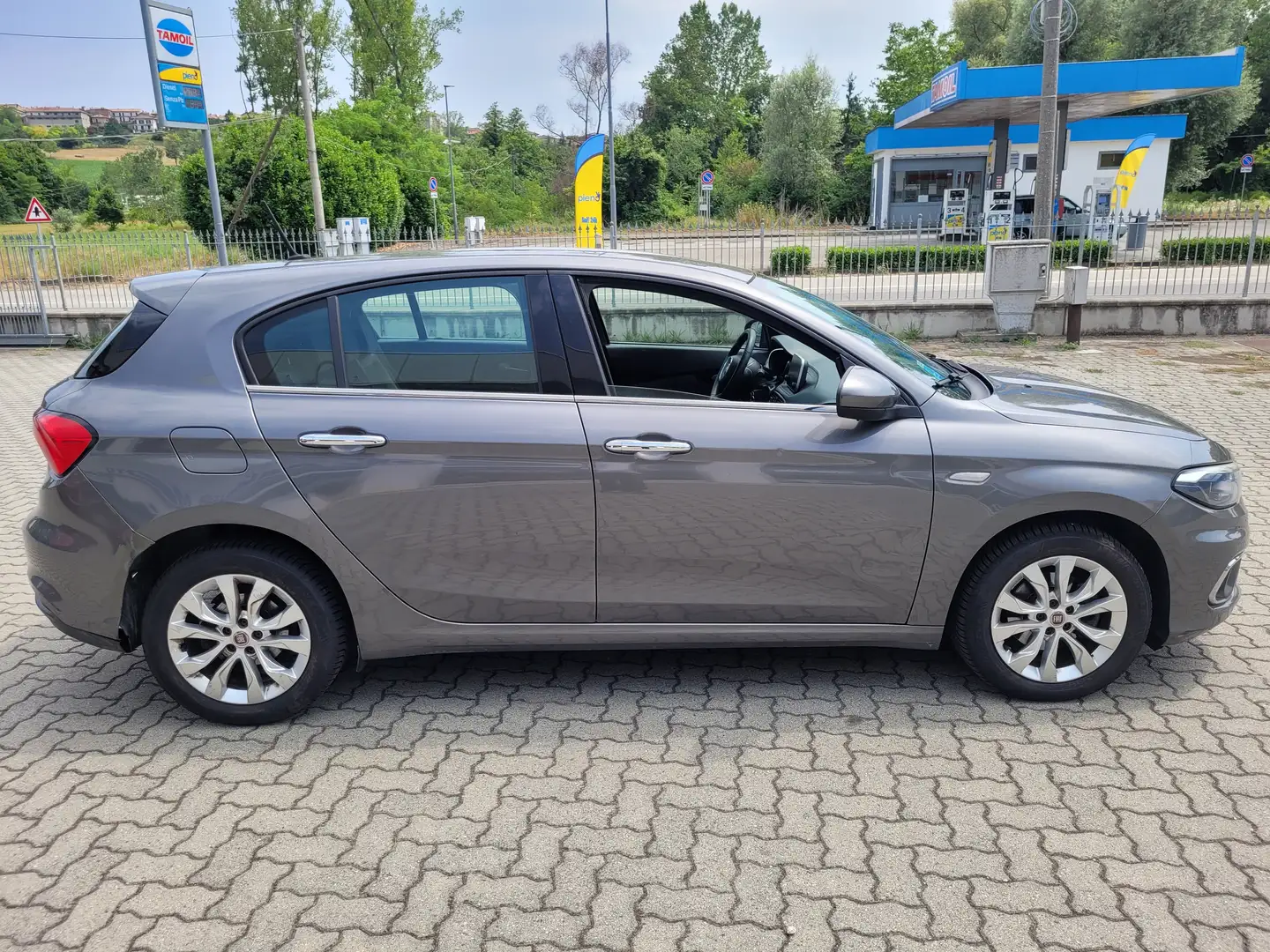 Fiat Tipo Tipo 5 porte II 2016 5p 1.6 mjt Lounge s Gris - 1