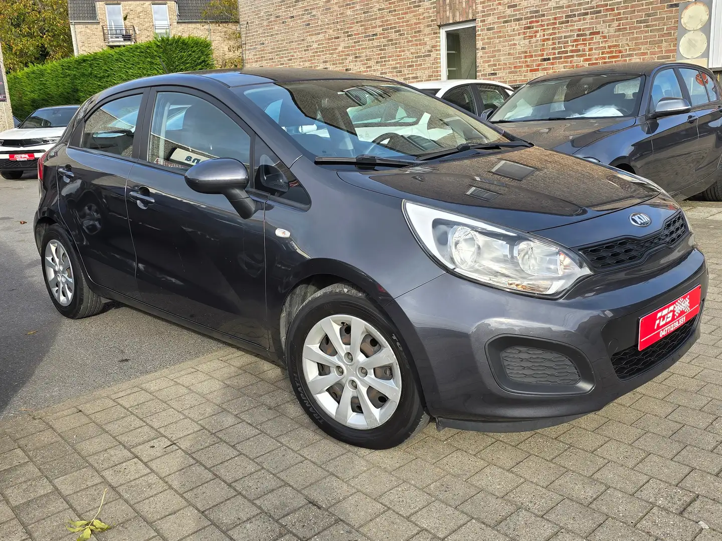 Kia Rio Rio 1.2i Lounge 1ER PROPRIETAIRE GARANTIE 1AN Gris - 2
