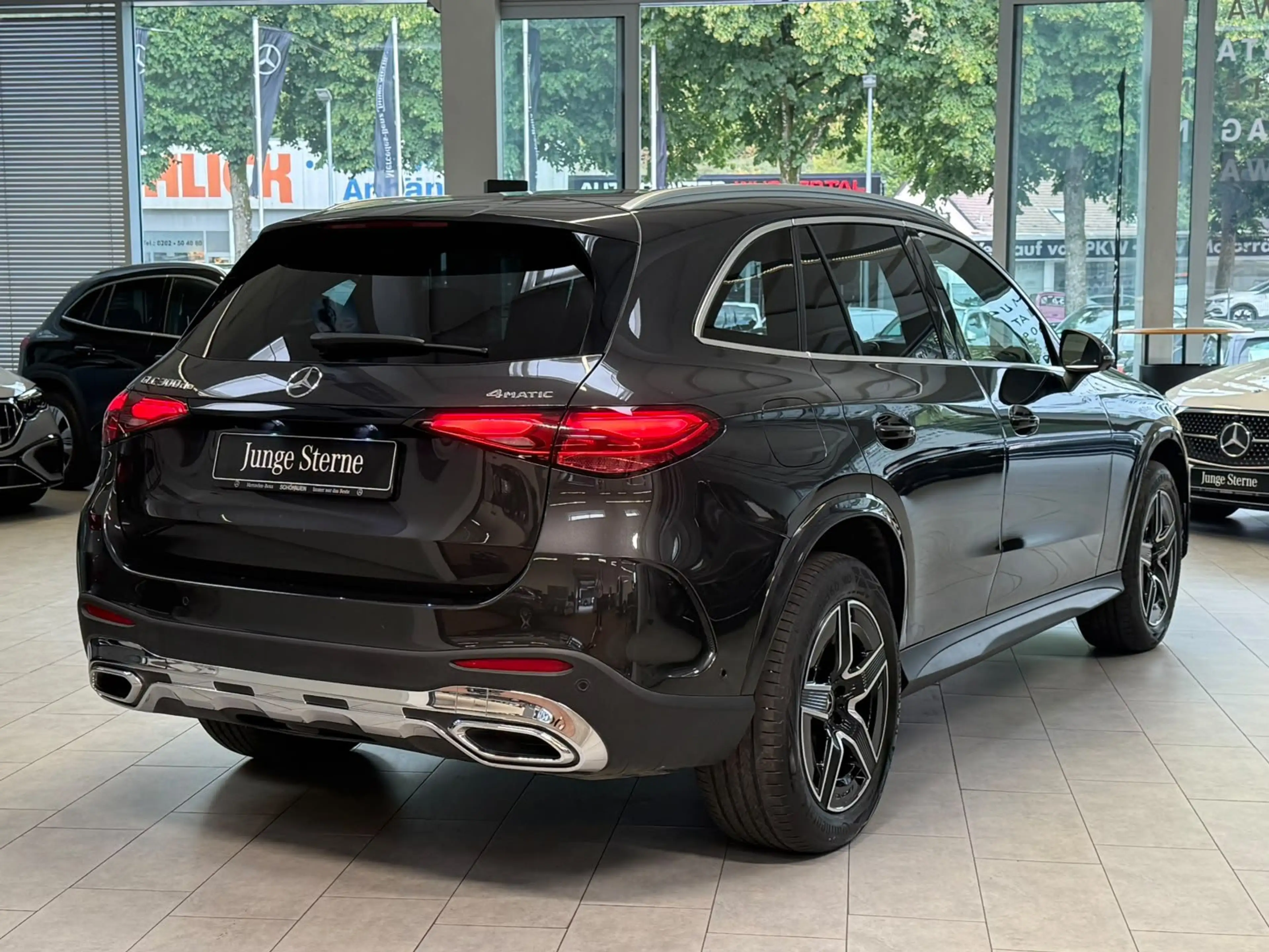 Mercedes-Benz GLC 300 de 4M AMG+DISTR+AHK+MEMORY+360°+DIGITAL — photo 7