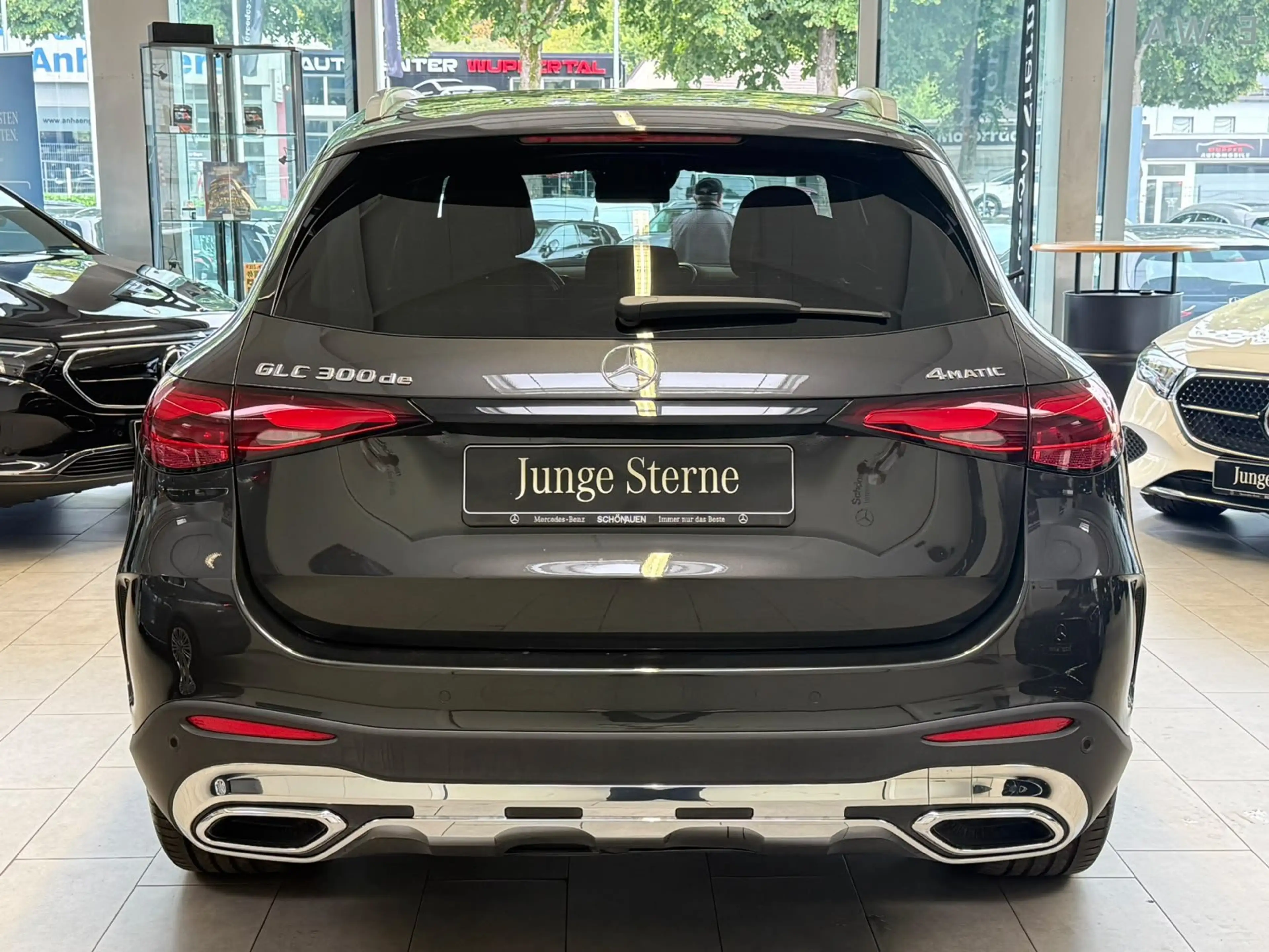 Mercedes-Benz GLC 300 de 4M AMG+DISTR+AHK+MEMORY+360°+DIGITAL — photo 4