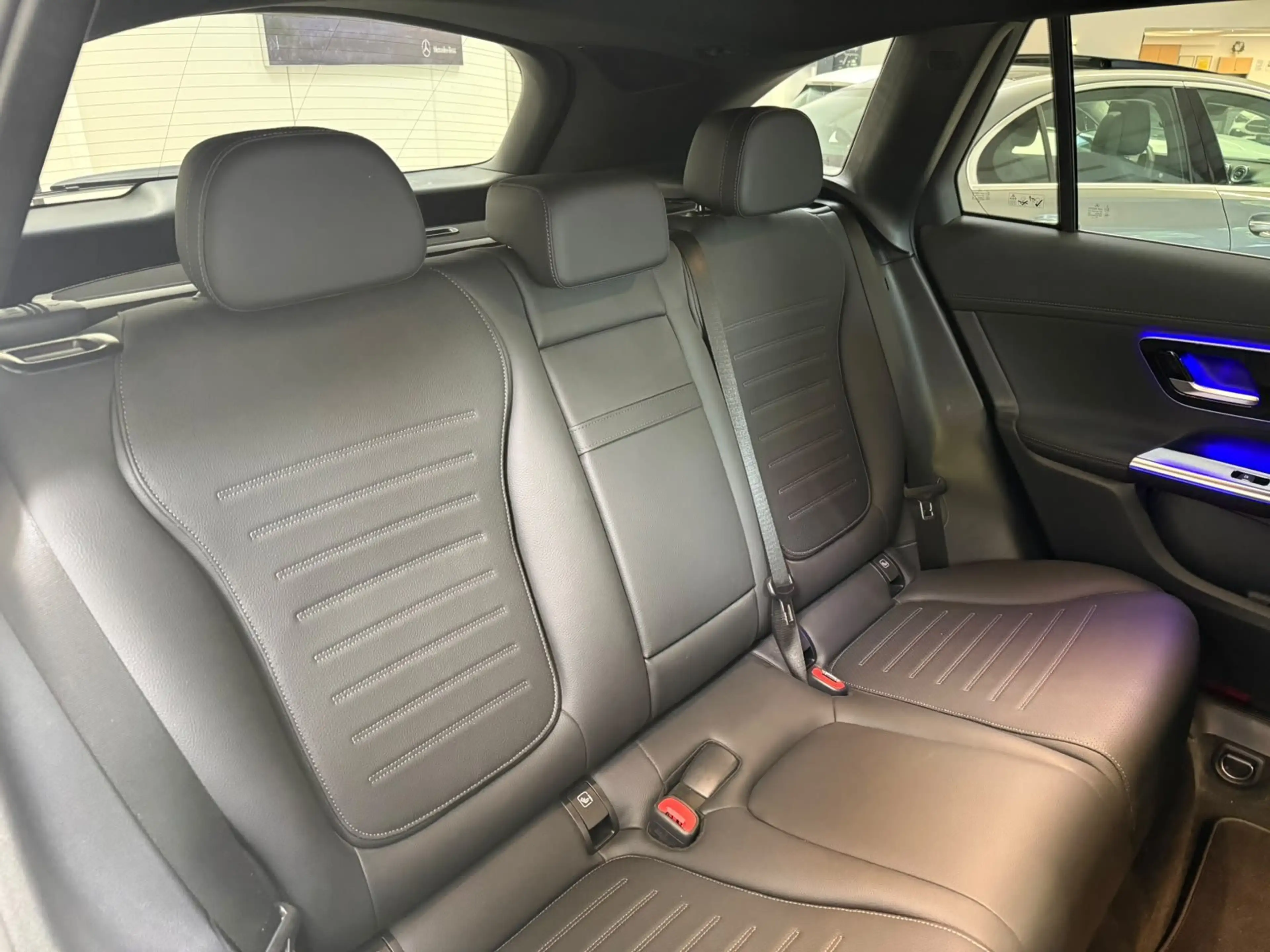 Mercedes-Benz GLC 300 de 4M AMG+DISTR+AHK+MEMORY+360°+DIGITAL — photo 15