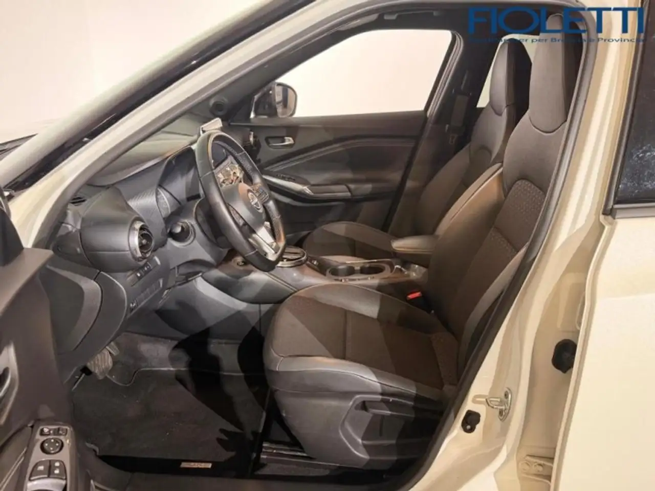 Nissan Juke 1.6HEV N-DESIGN 11