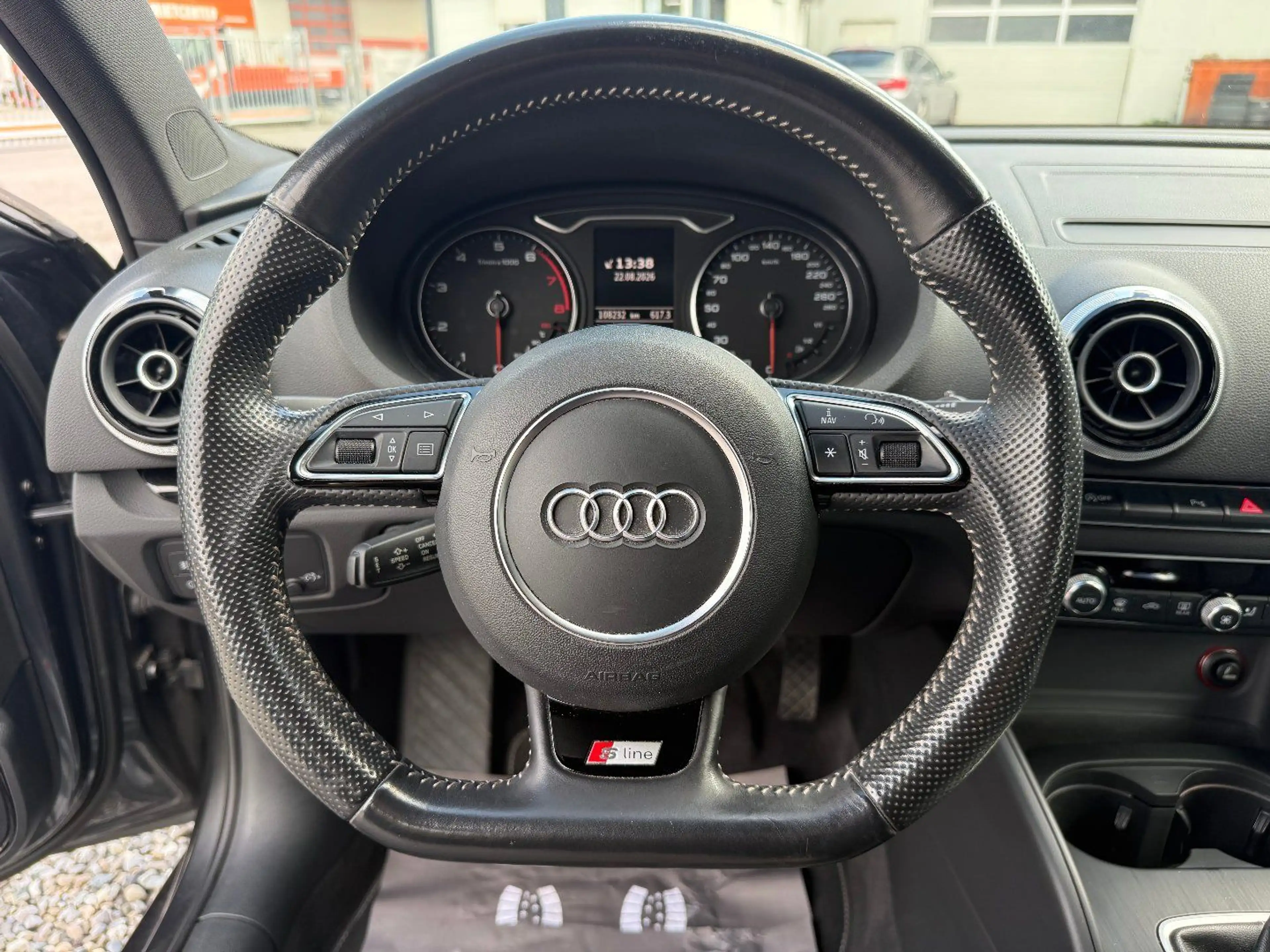 Audi A3 Limousine 1.4 TFSI ultra S line Sportpaket — photo 12