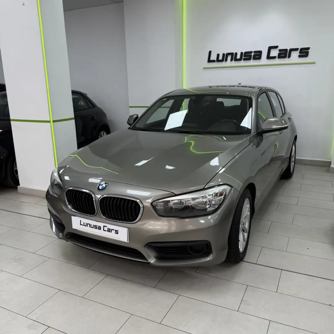 BMW 116 116d Beige - 1