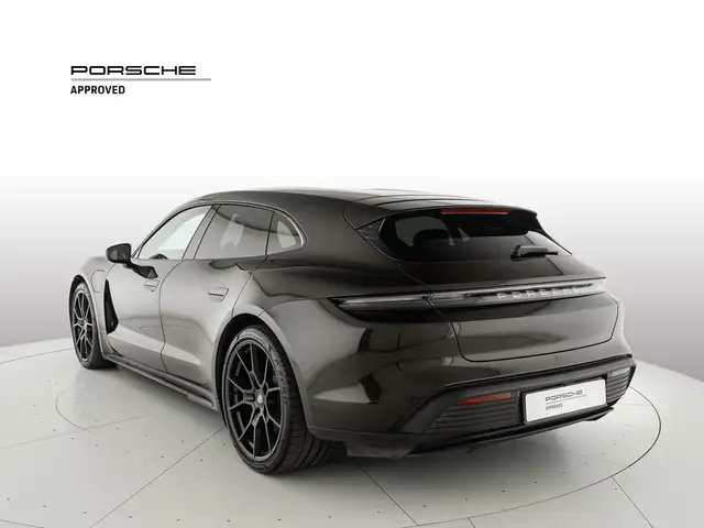 Porsche Taycan view 3