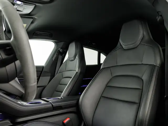 Porsche Taycan view 14