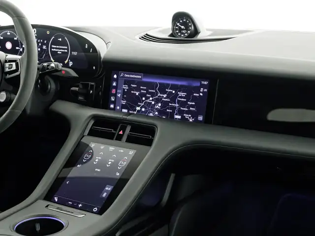 Porsche Taycan view 13