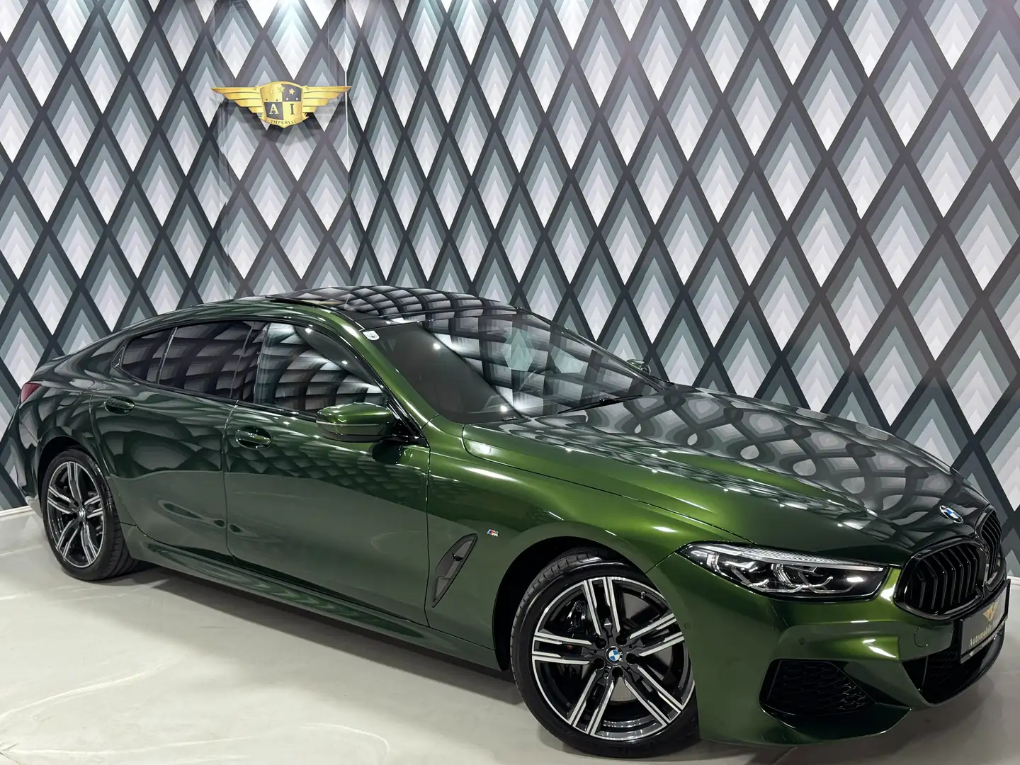 BMW 840 d xDrive Gran Coupe // M-PAKET // INDIVIDUAL // Grün - 1