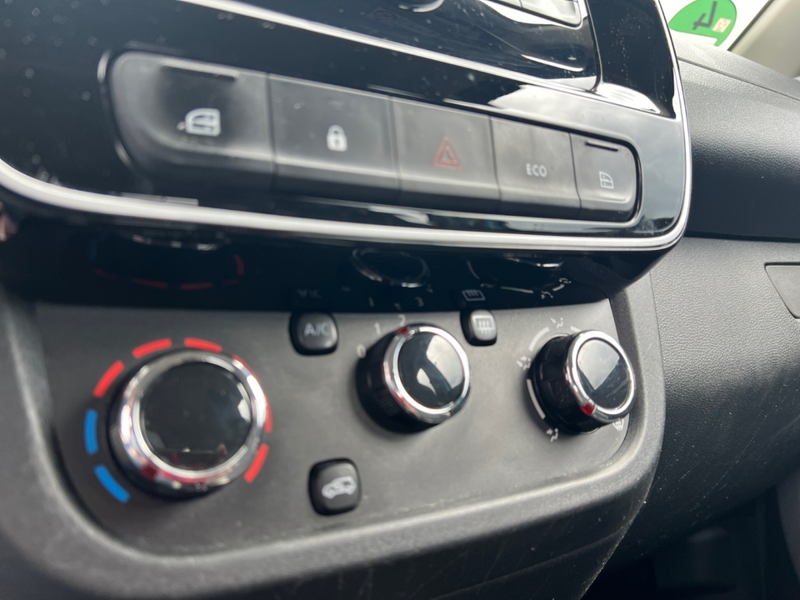 Dacia Spring Electric Essential ACC Fahrerprofil      Notbremsa — photo 12