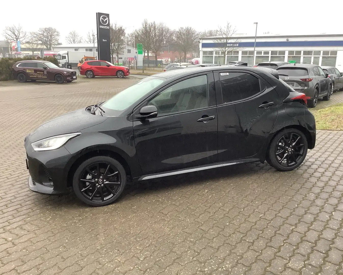 Mazda 2 Hybrid 1.5L Hybrid VVT-i e-CVT FWD HOMURA Schwarz - 2