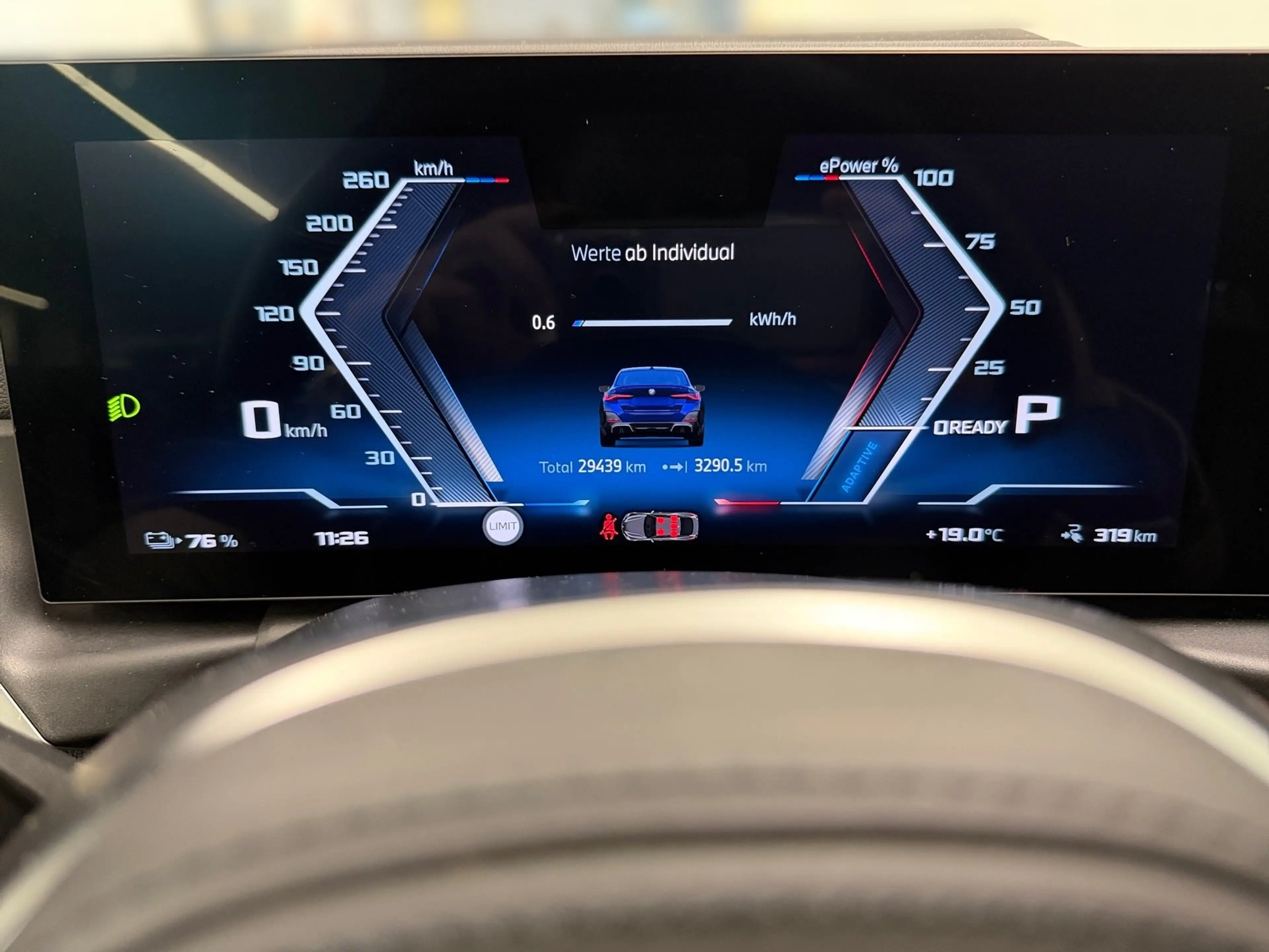 BMW i4 Gran Coupe xDrive M50 — photo 4
