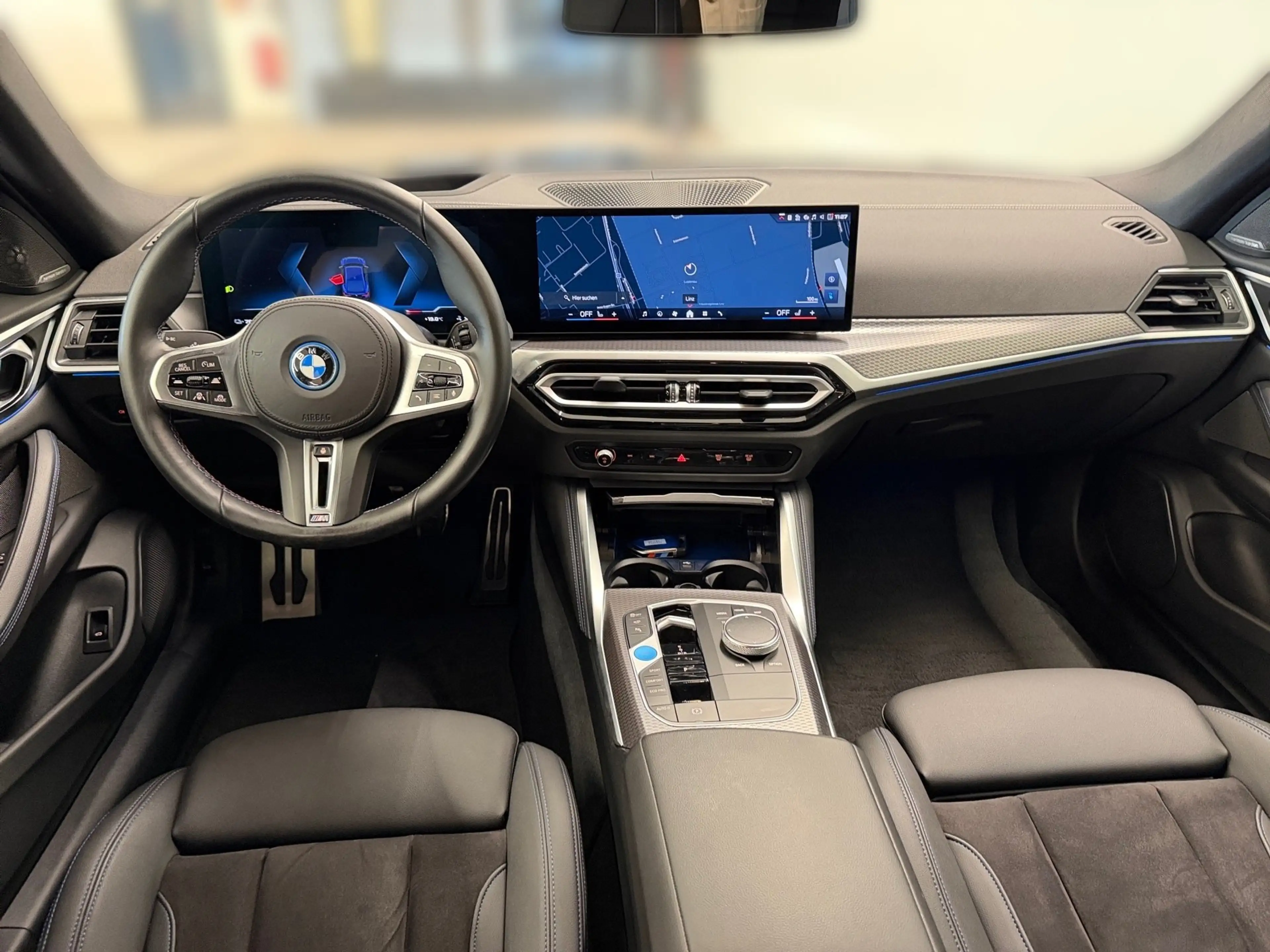 BMW i4 Gran Coupe xDrive M50 — photo 9
