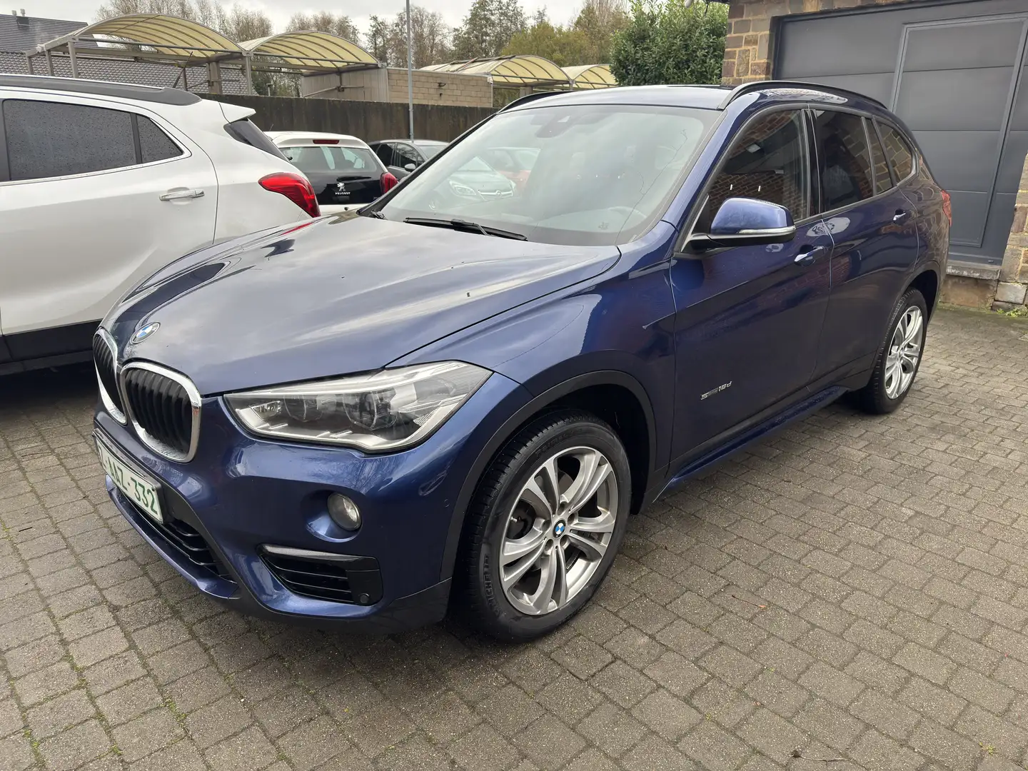 BMW X1 X1 2.0 dASport sDrive18 Bleu - 1