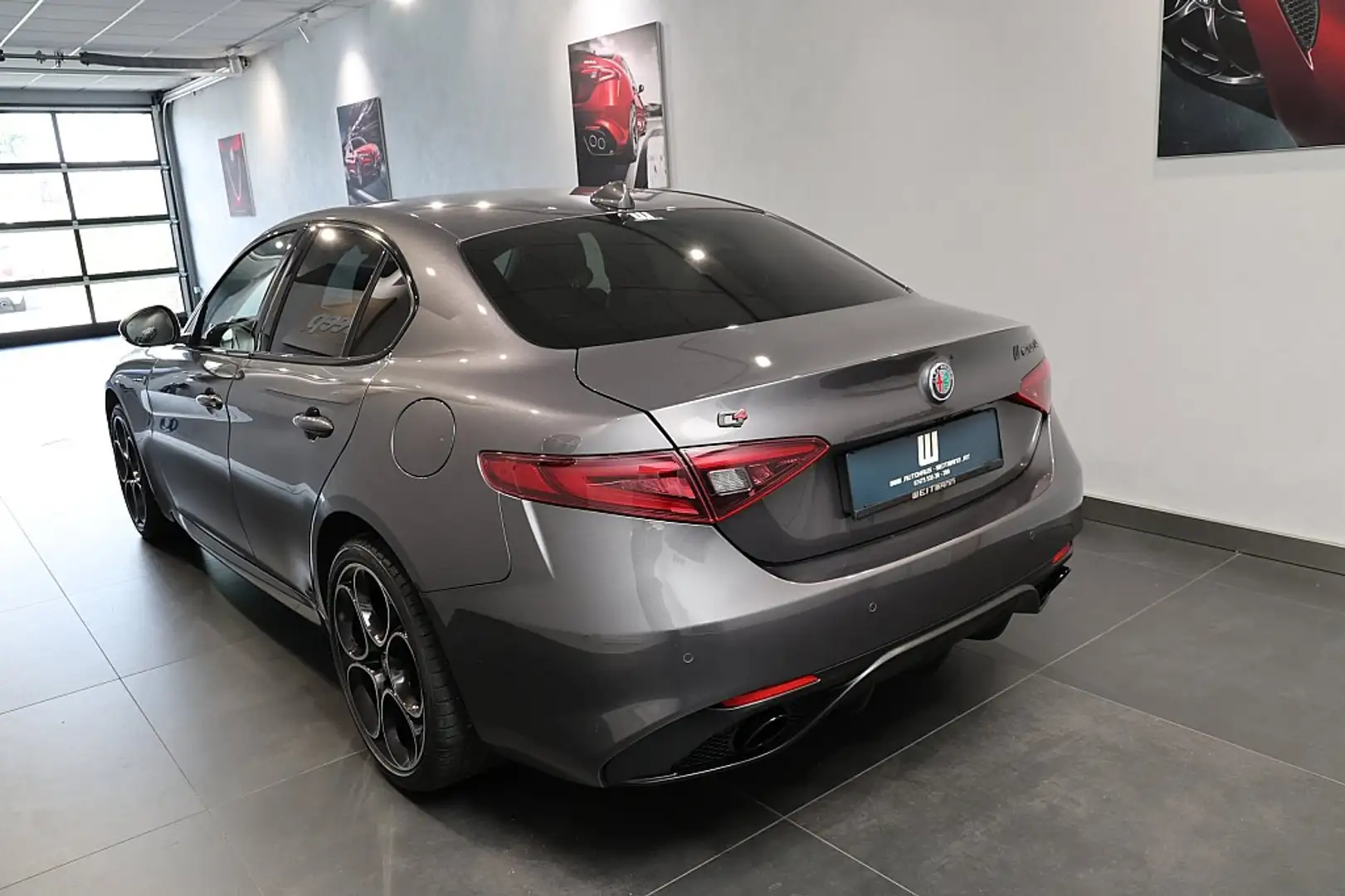 Alfa Romeo Giulia Veloce 2,0 280 ATX AWD Gris - 2