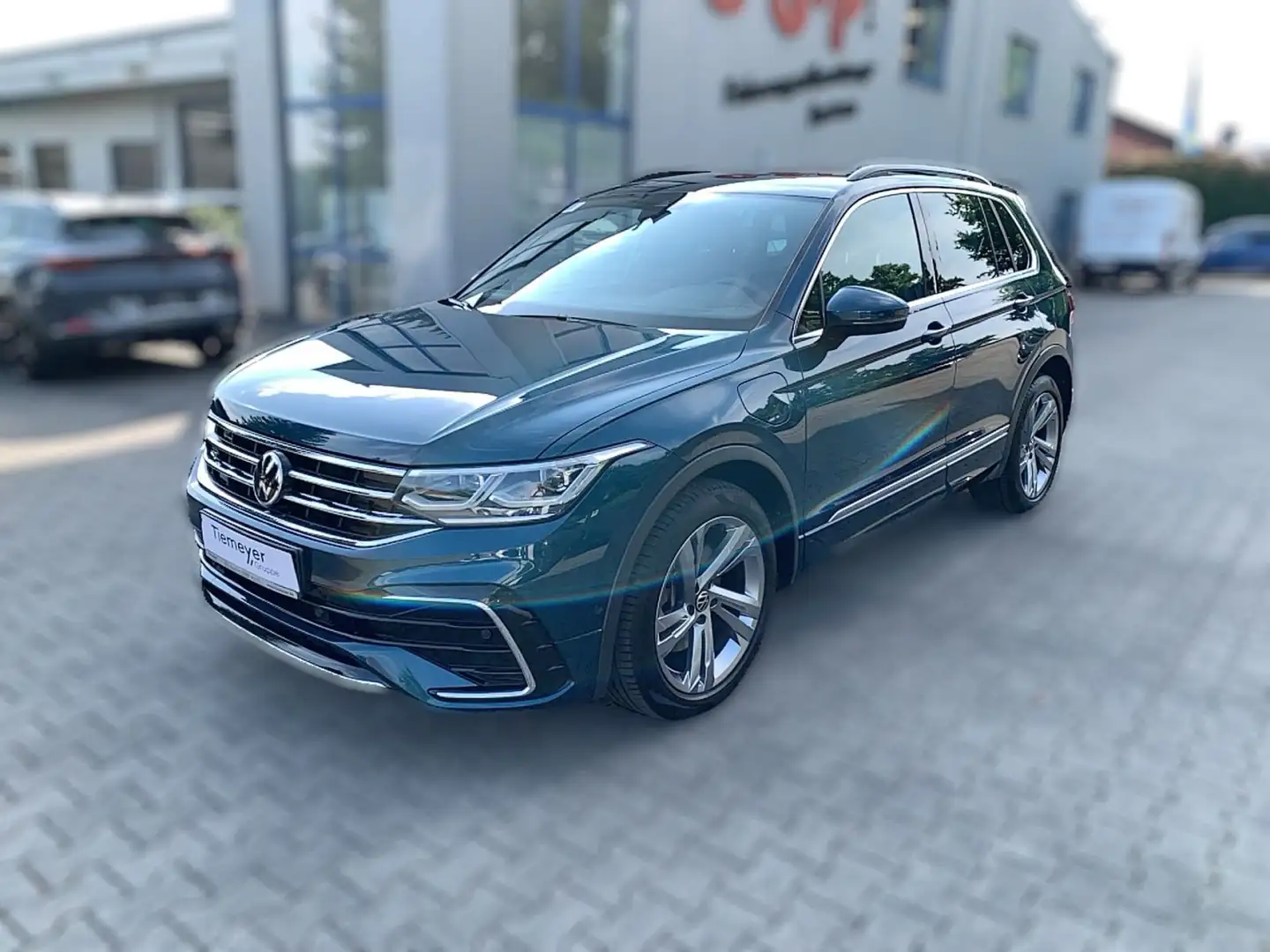 Volkswagen Tiguan eHybrid R-LINE LM19 AHK IQ.LIGHT NAVI-PRO Blau - 2