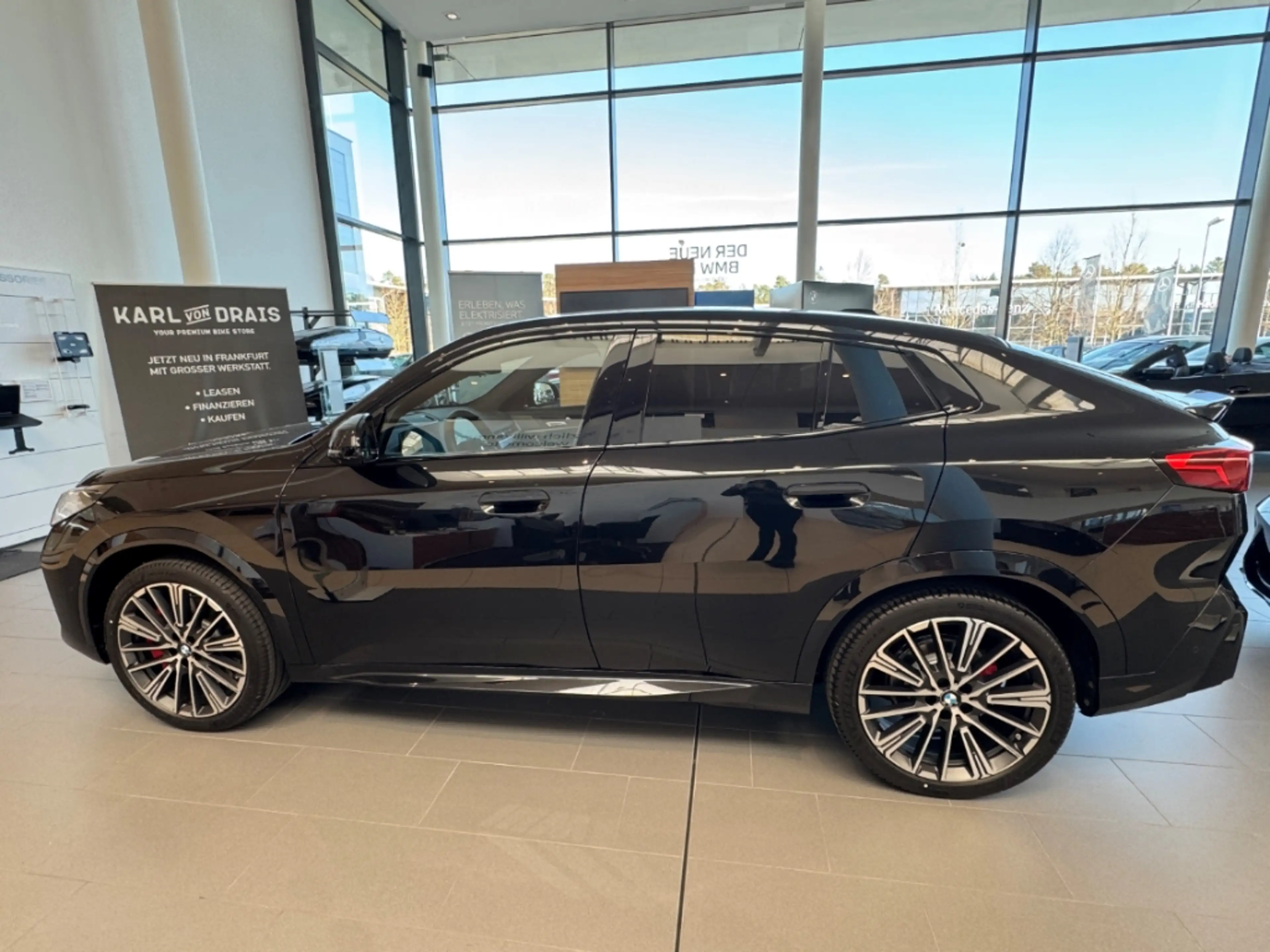 BMW X2 xDrive 30 Sportpaket HUD AD El. Panodach Navi Lede — photo 4