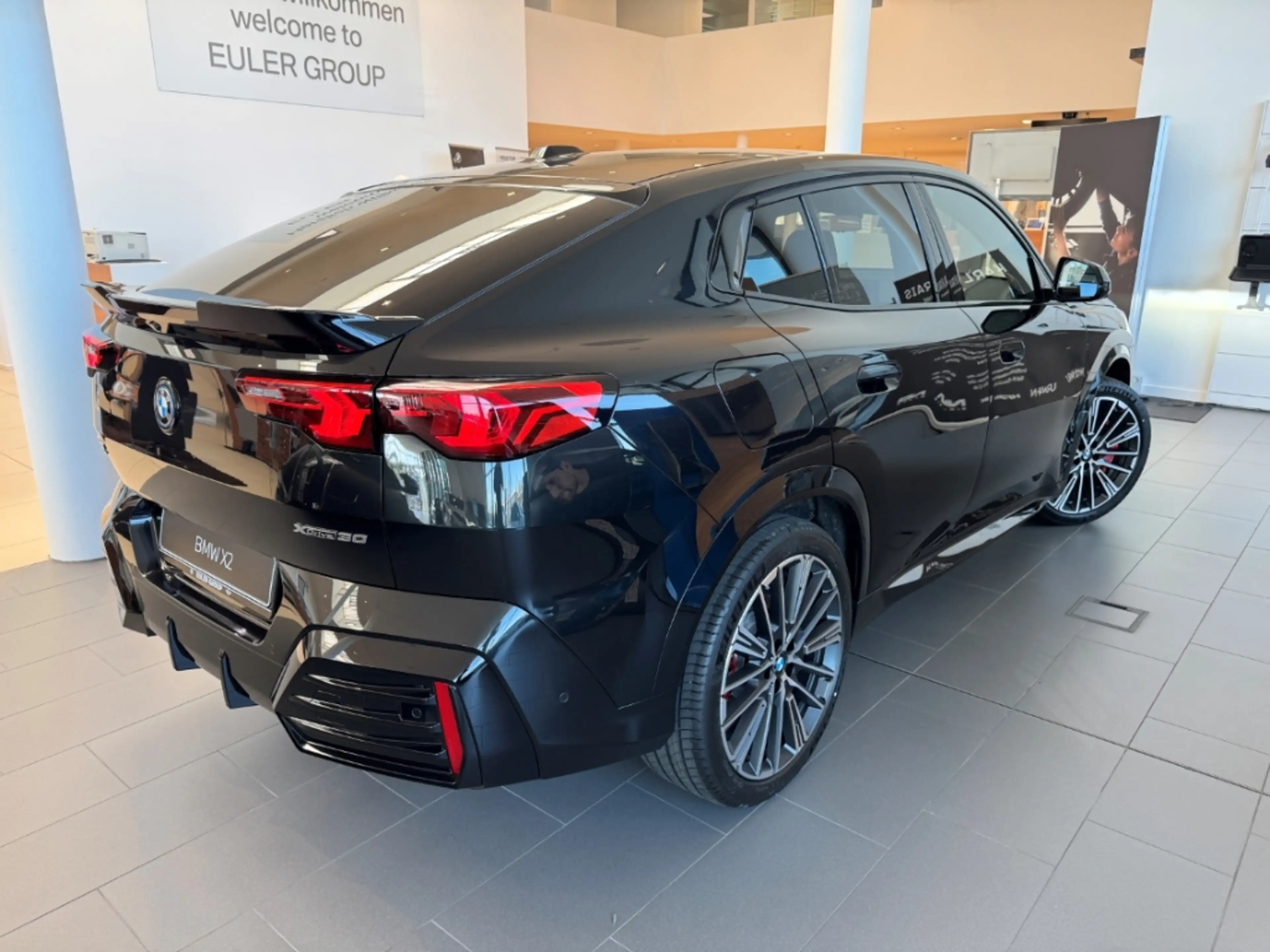 BMW X2 xDrive 30 Sportpaket HUD AD El. Panodach Navi Lede — photo 3