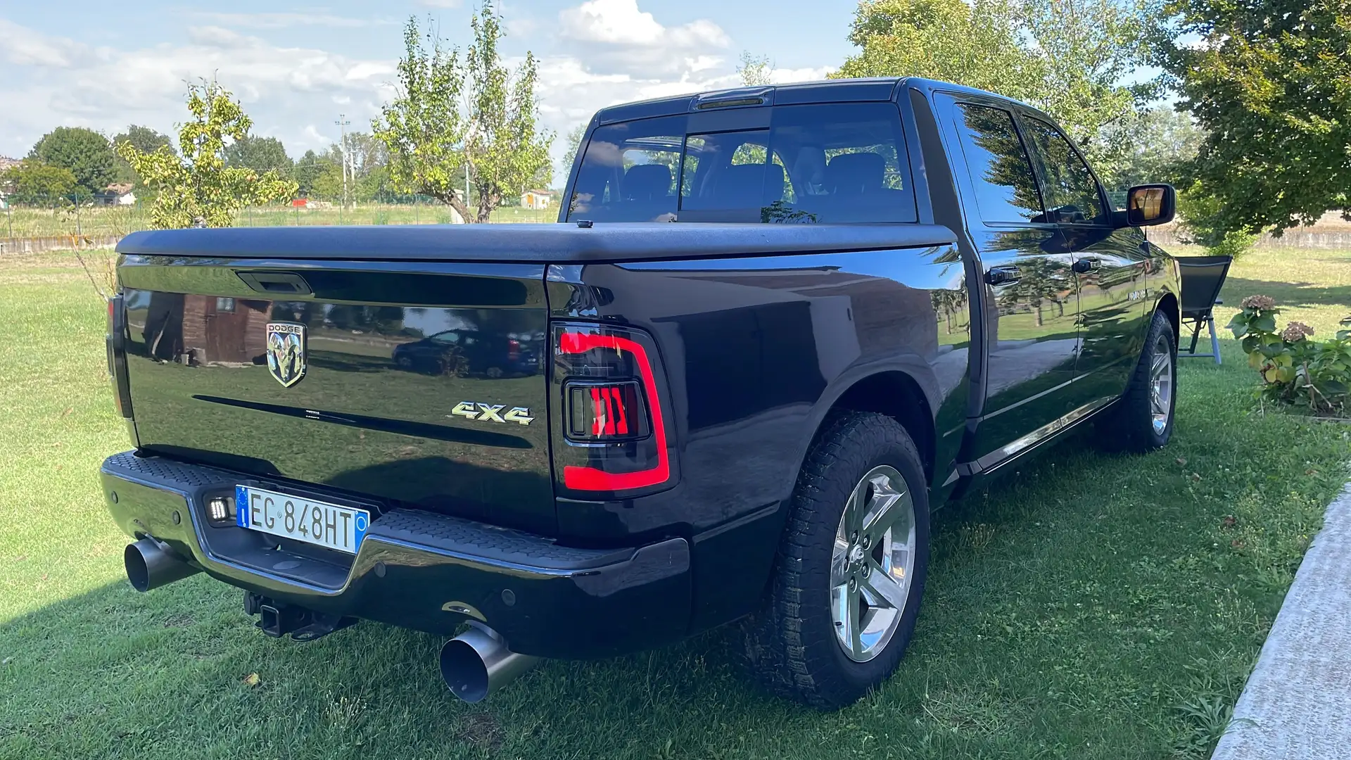 RAM 1500 Чорний - 2