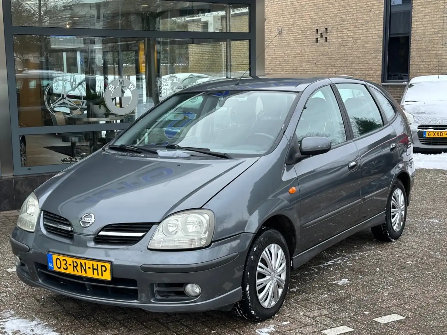 Nissan Almera 1.8 ACENTA Automaat Camera NAP-Autopas Grau - 2