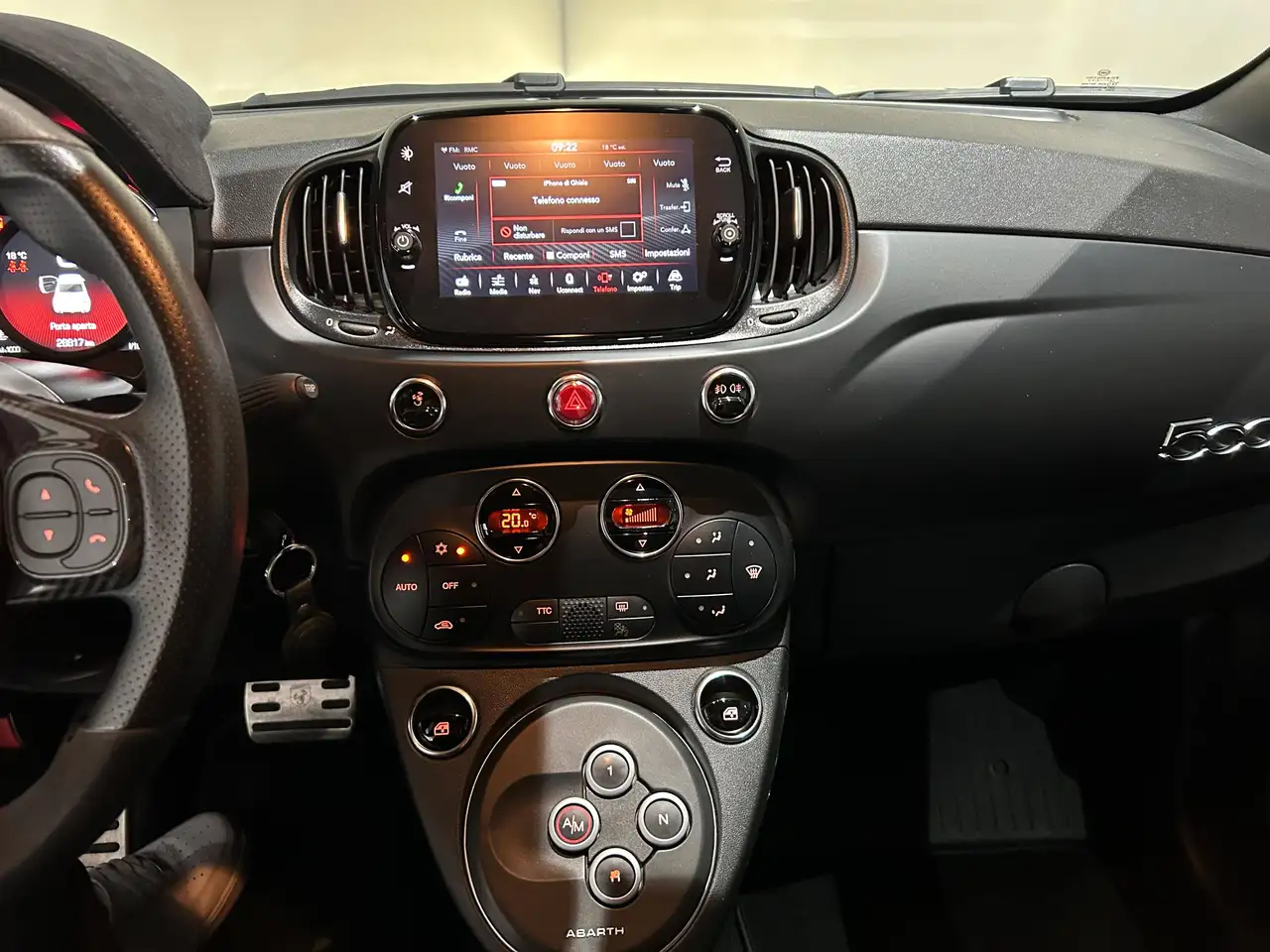 Abarth 695 2023 — фото 10
