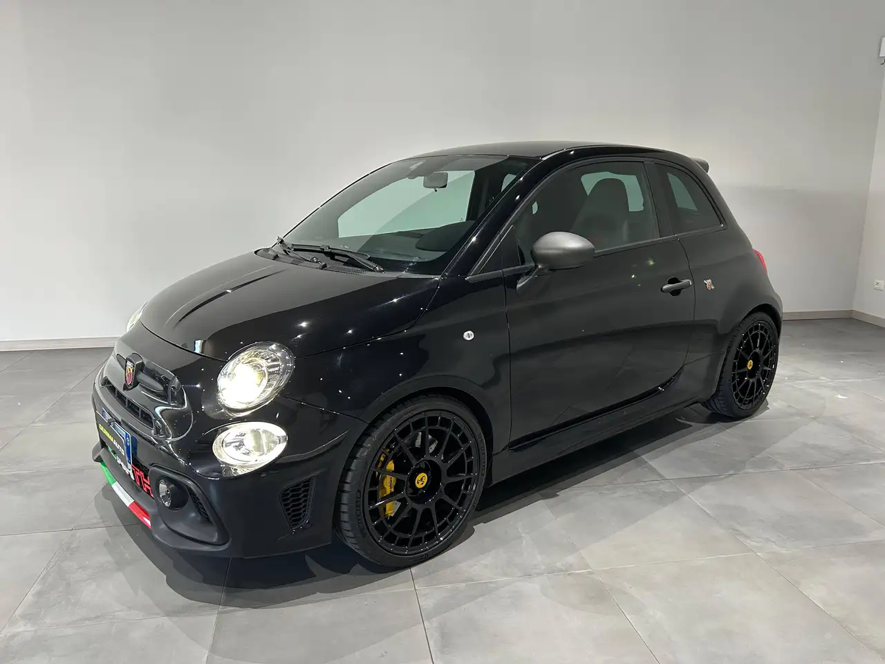 Abarth 695 2023