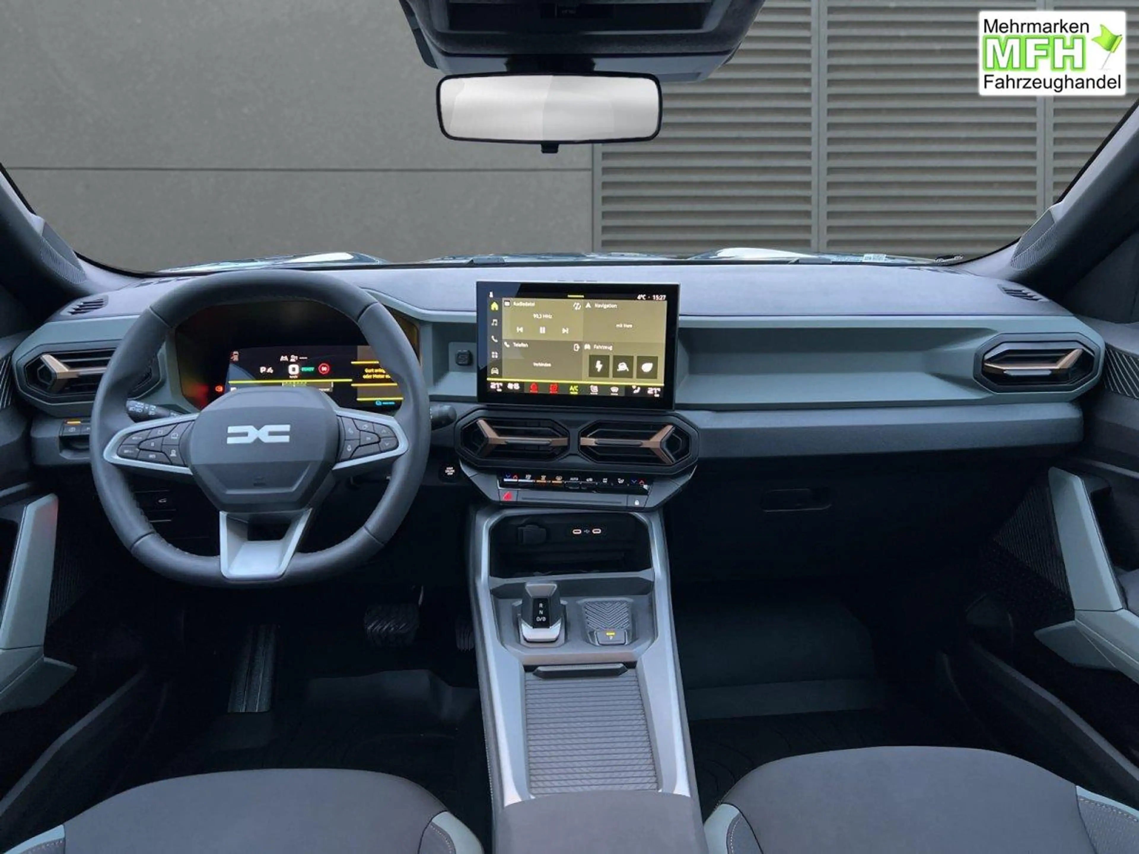 Dacia Bigster Extreme el.Heckklappe+SHZ+RFK Hybrid 155 116 kW... — photo 3