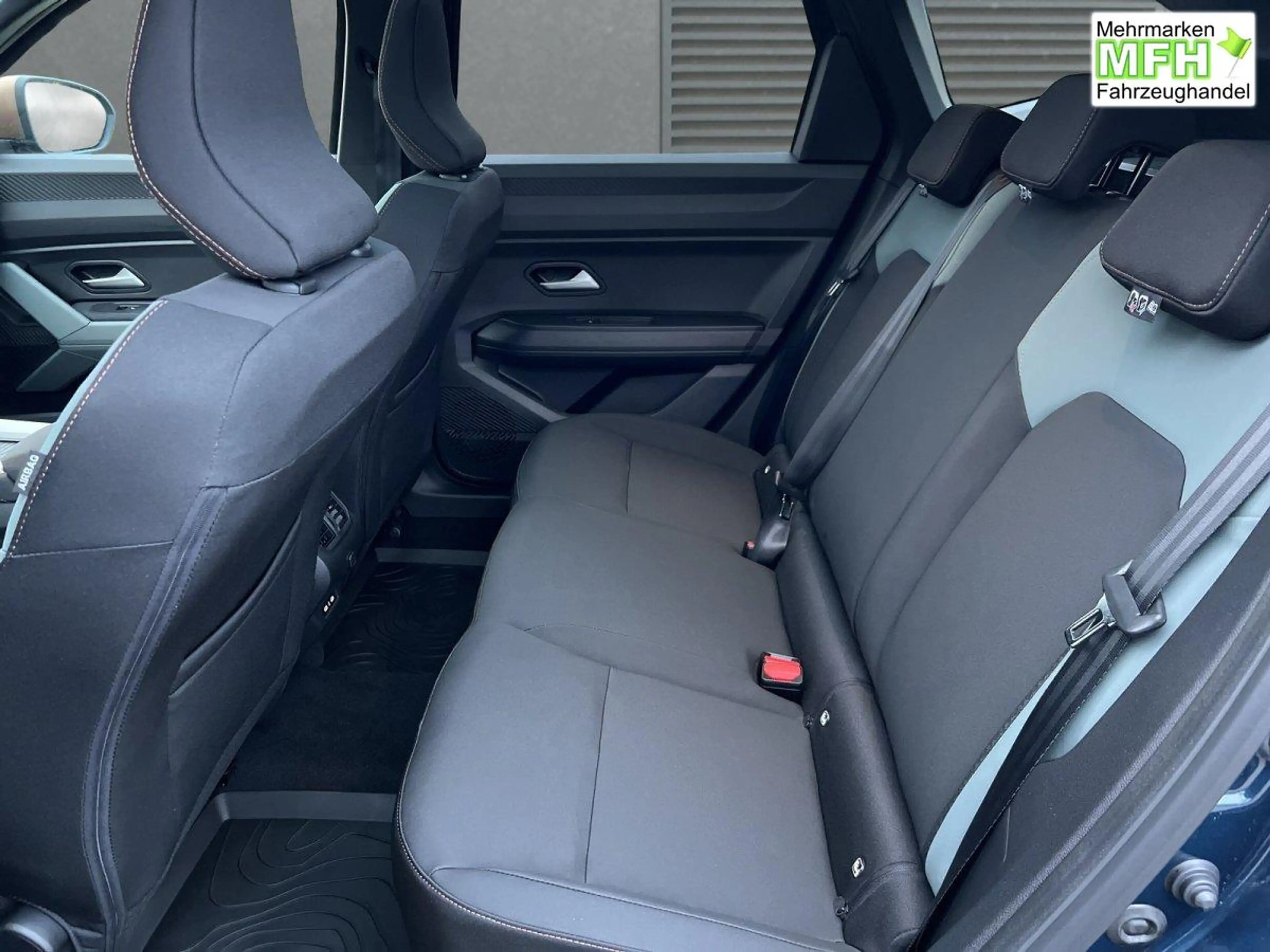 Dacia Bigster Extreme el.Heckklappe+SHZ+RFK Hybrid 155 116 kW... — photo 5