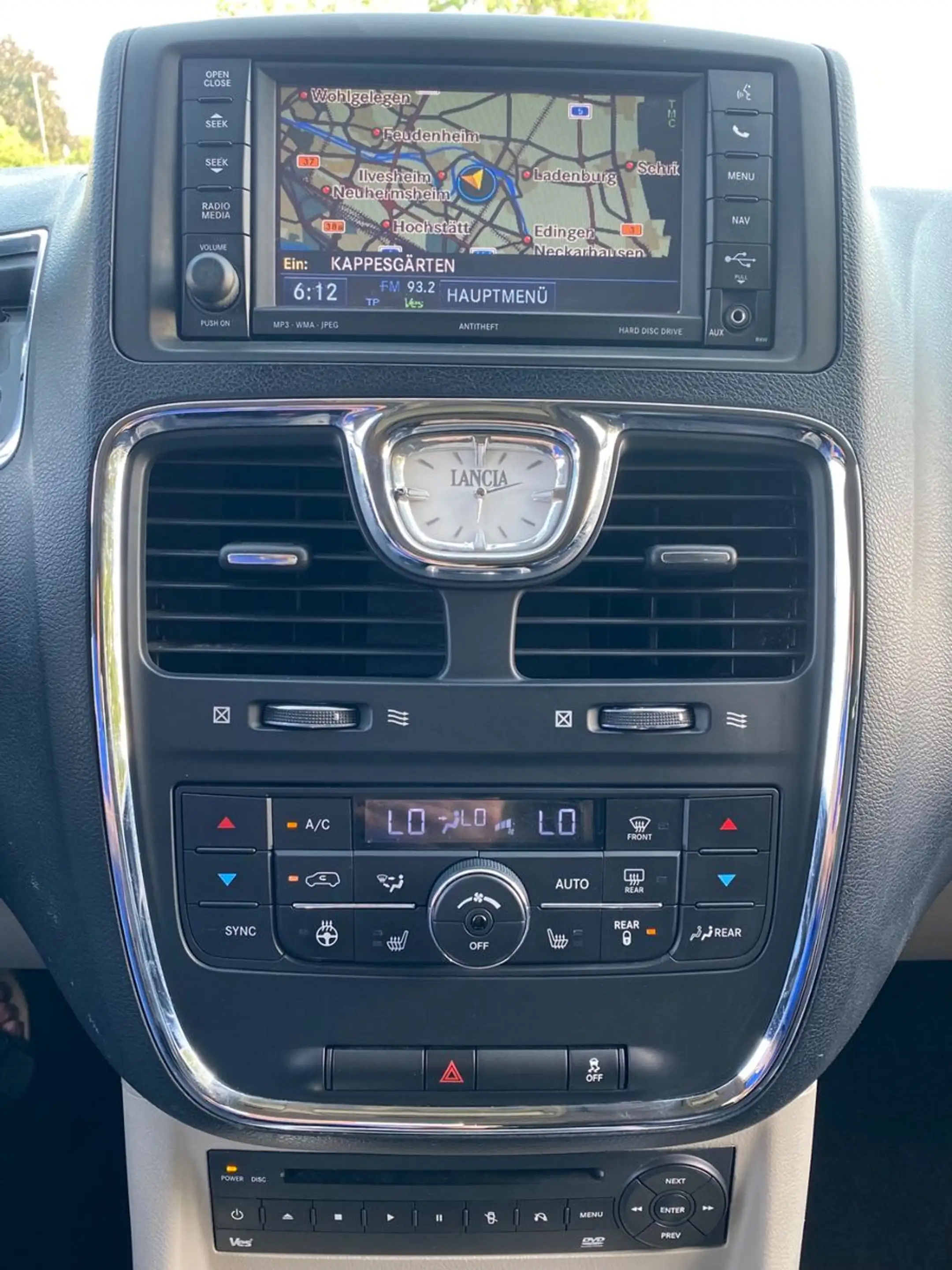 Lancia Voyager ***PLATINUM*** — photo 15