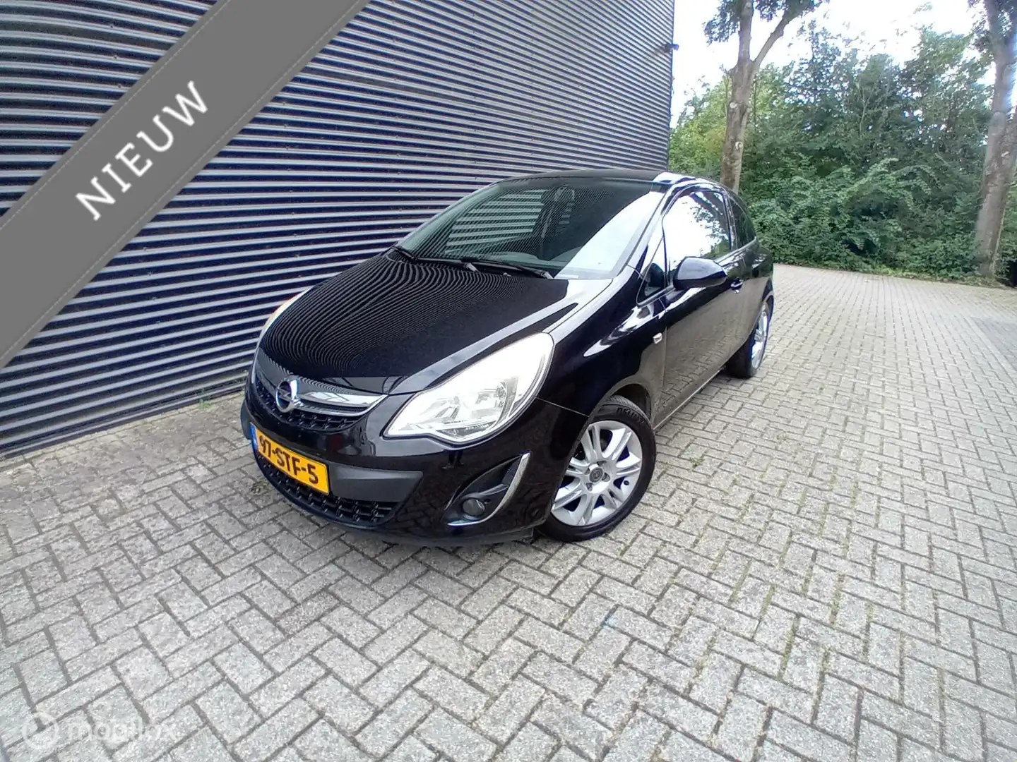 Opel Corsa 1.2 EcoFlex Business Edition LPG Airco, Stuurbekr. Zwart - 2