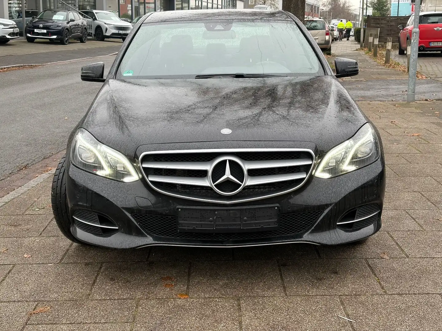 Mercedes-Benz E 250 E Limousine BlueTec,Top,Tüv 2/2027 Schwarz - 2