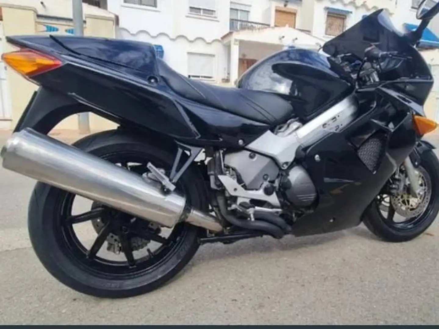 Honda VFR 800 FI RC46 Negro - 2