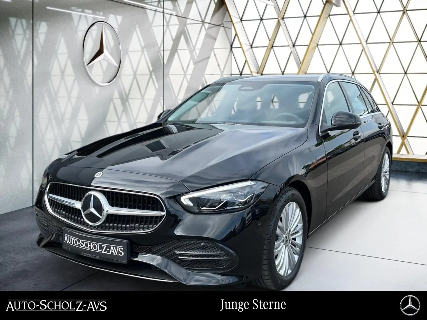 Mercedes-Benz C 220 d T Avantgarde LenkradHz*Kamera*Easy-Pack* Fekete - 1