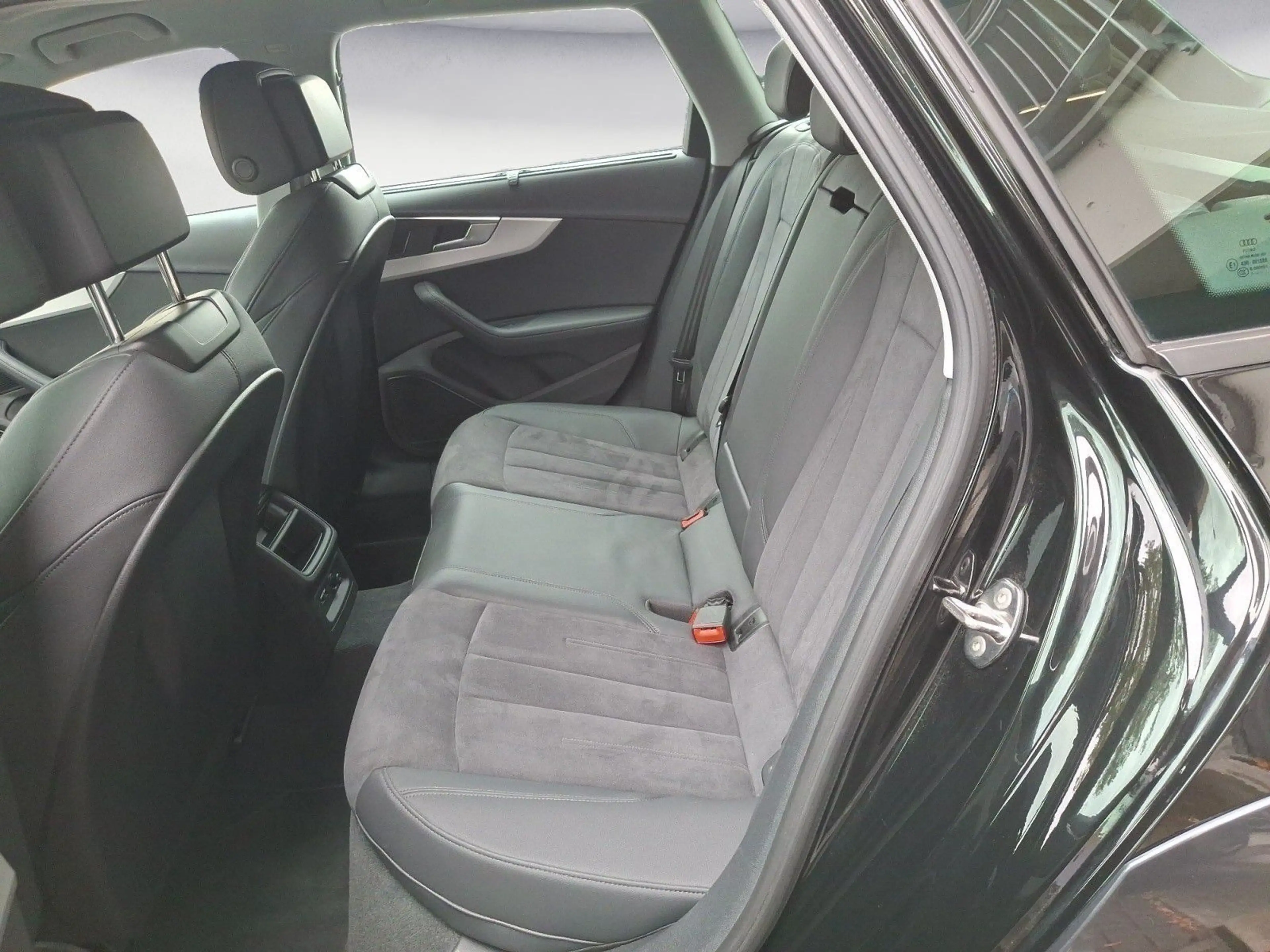 Audi A4 allroad A4 allroad quattro 45 TFSI A7 — photo 14