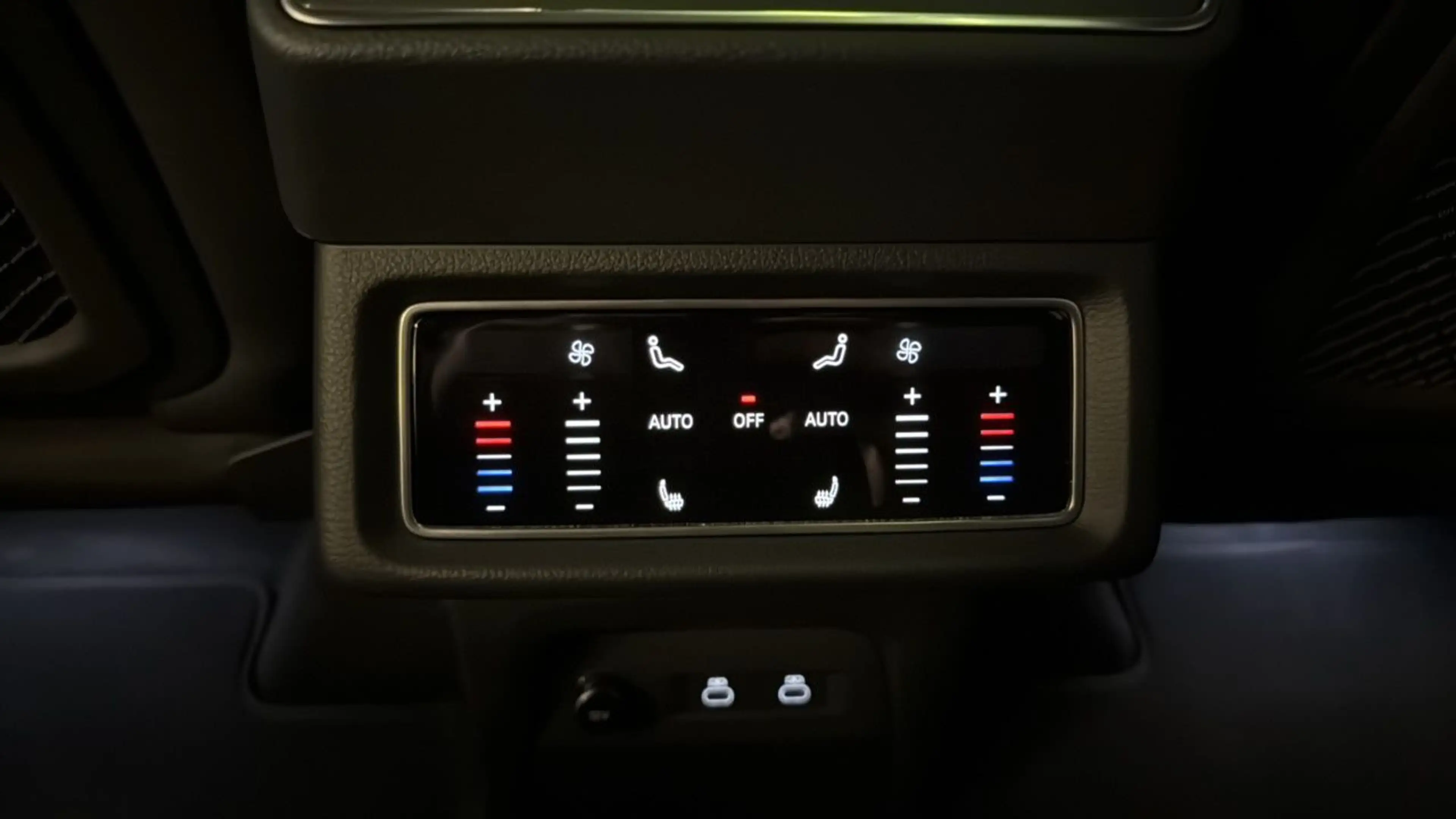 Audi e-tron 55 quattro S line Black Edition MATRIX*LUFT*SKY*L — photo 15