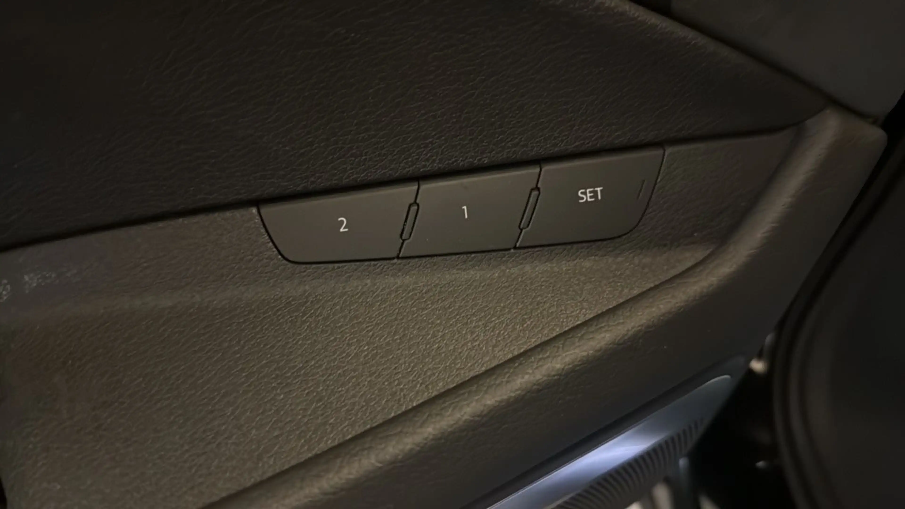 Audi e-tron 55 quattro S line Black Edition MATRIX*LUFT*SKY*L — photo 12