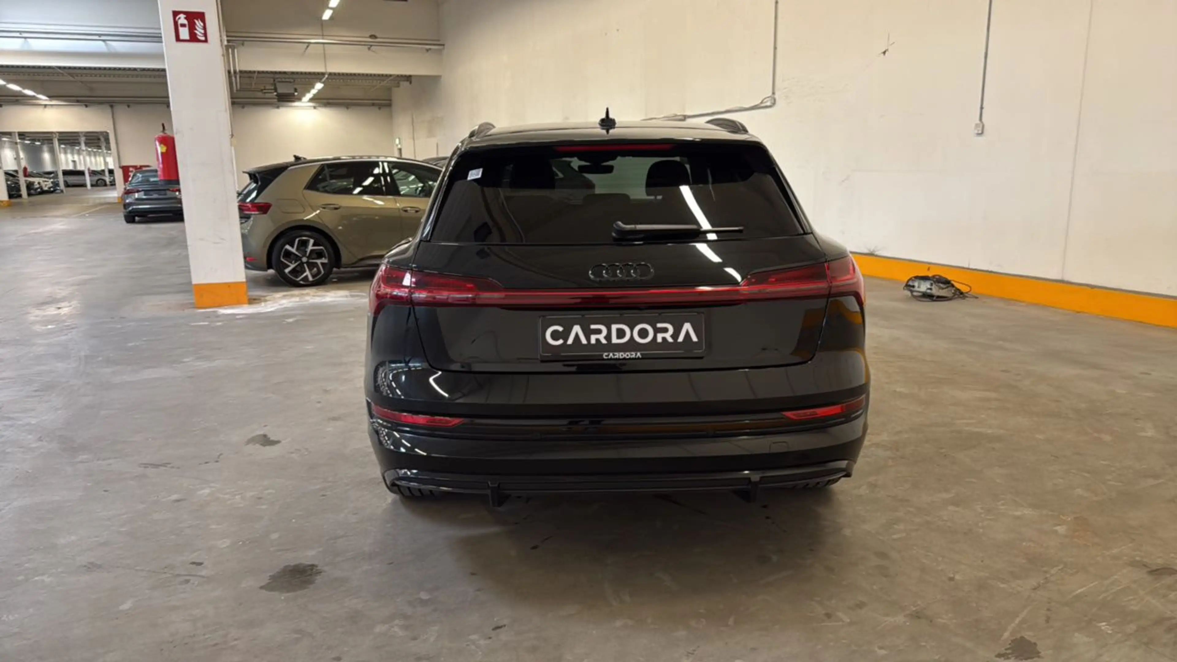 Audi e-tron 55 quattro S line Black Edition MATRIX*LUFT*SKY*L — photo 4
