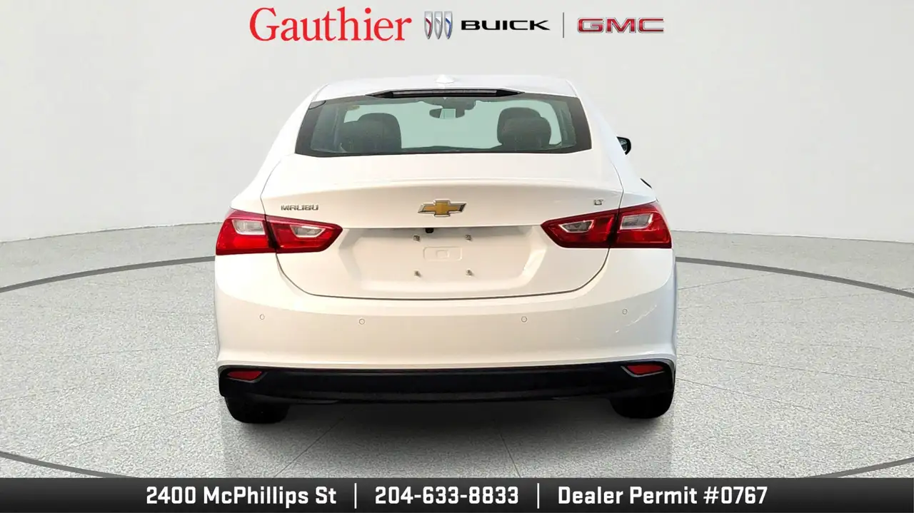Chevrolet Malibu снимка Chevrolet Malibu