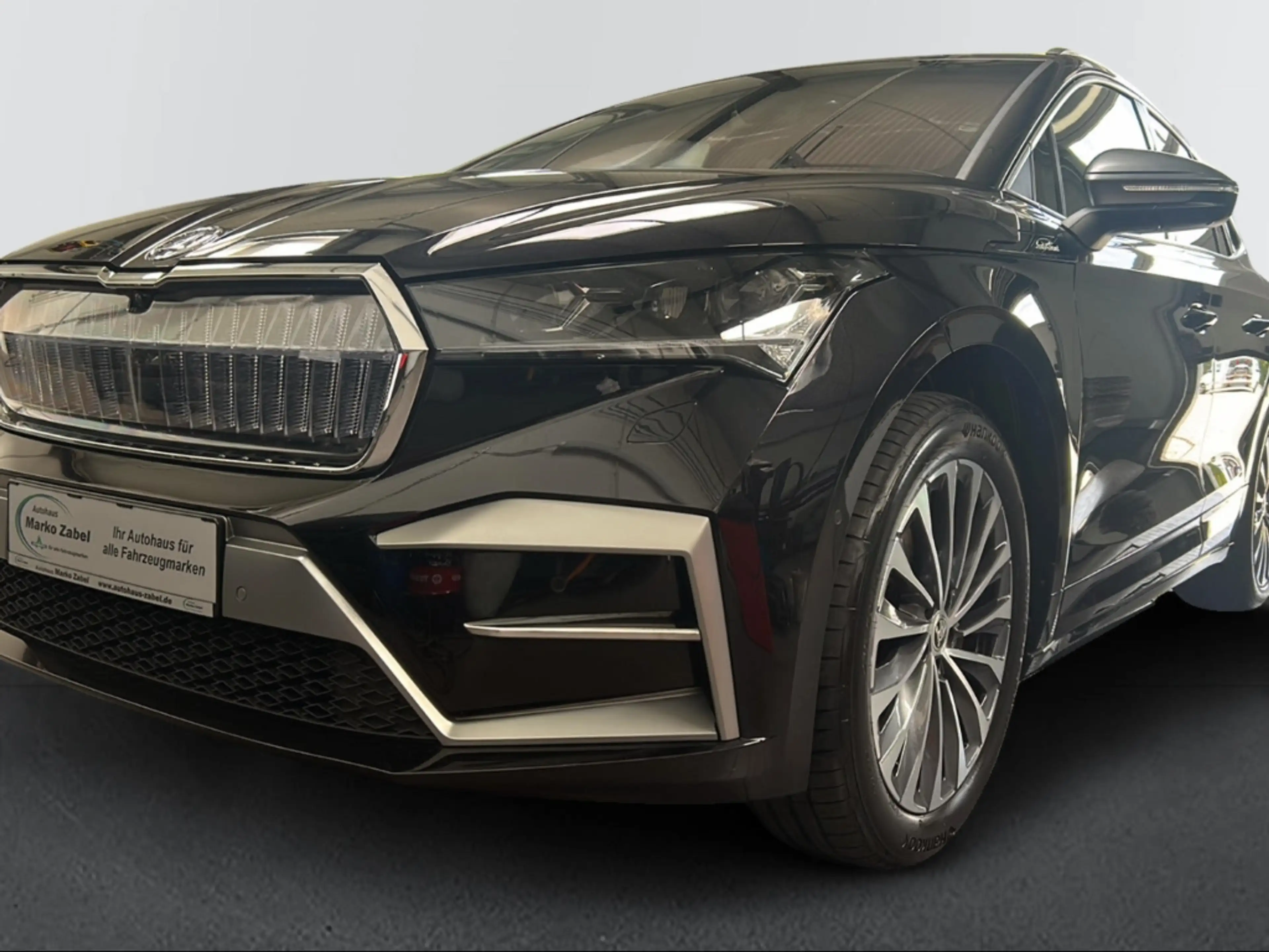 Skoda Enyaq 85 L&K HUD Leder Memory DCC 360° LED Winterpaket — photo 10