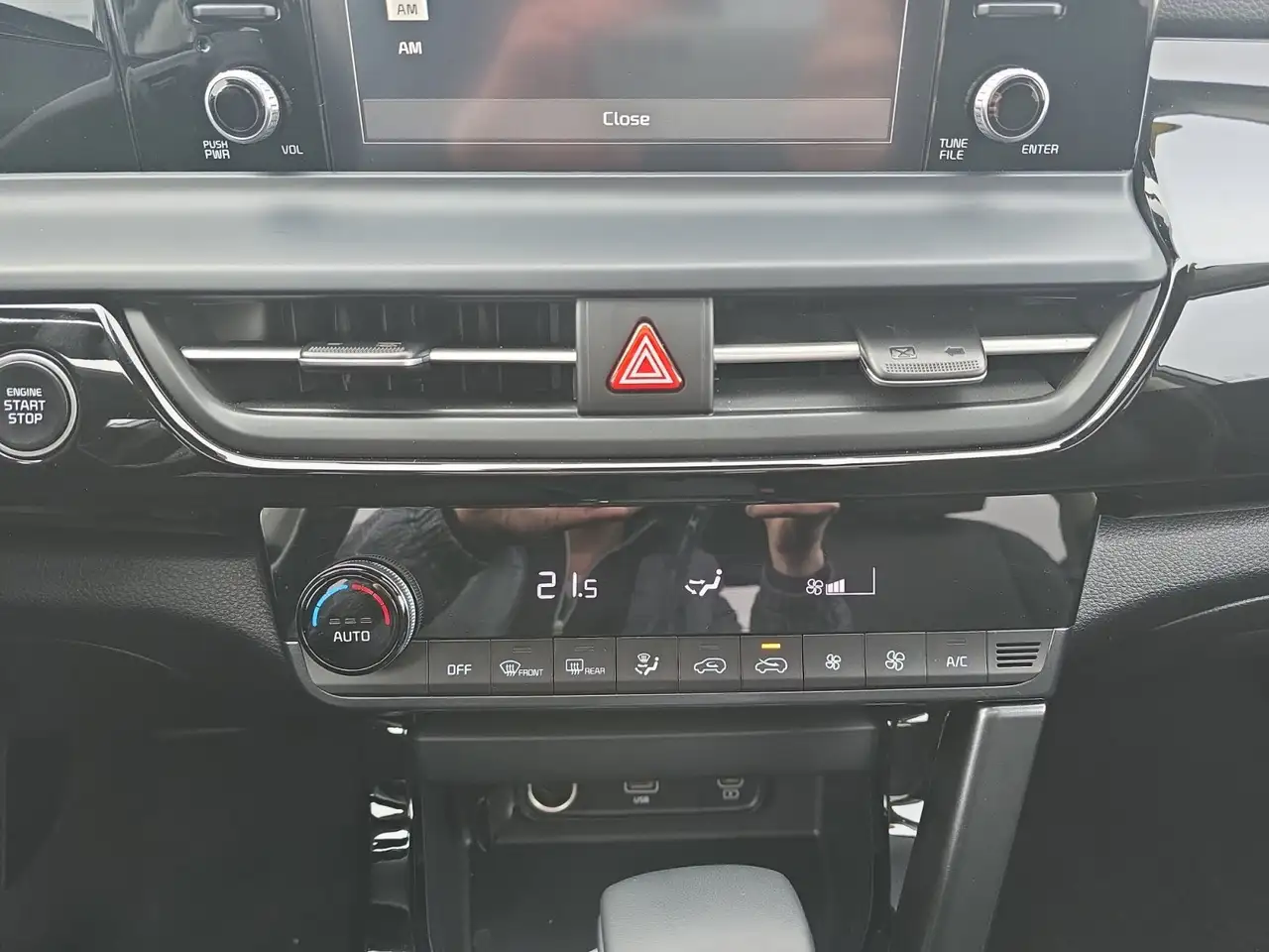 Kia Seltos снимка Kia Seltos